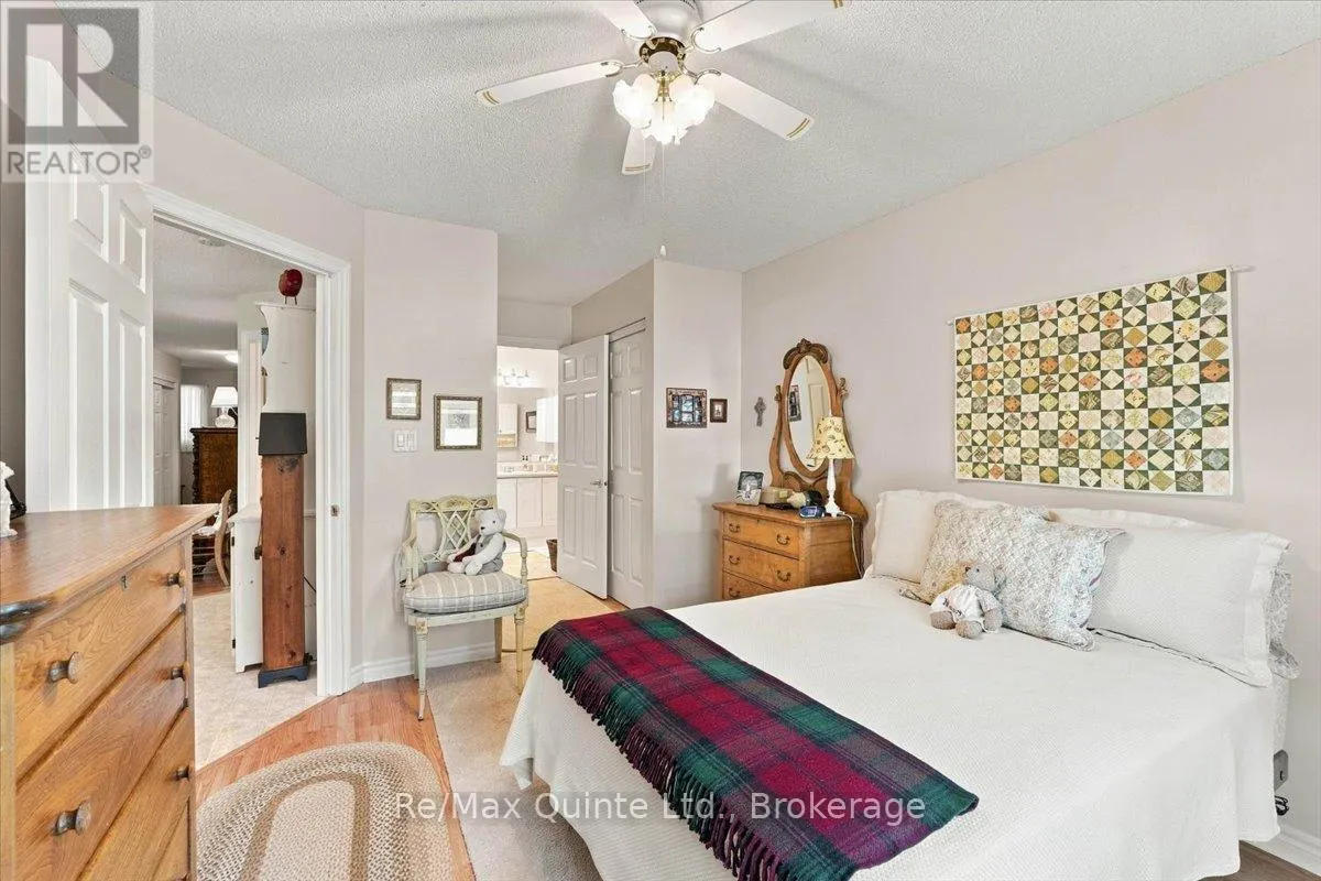 14 - 15 ALDERSGATE DRIVE #14