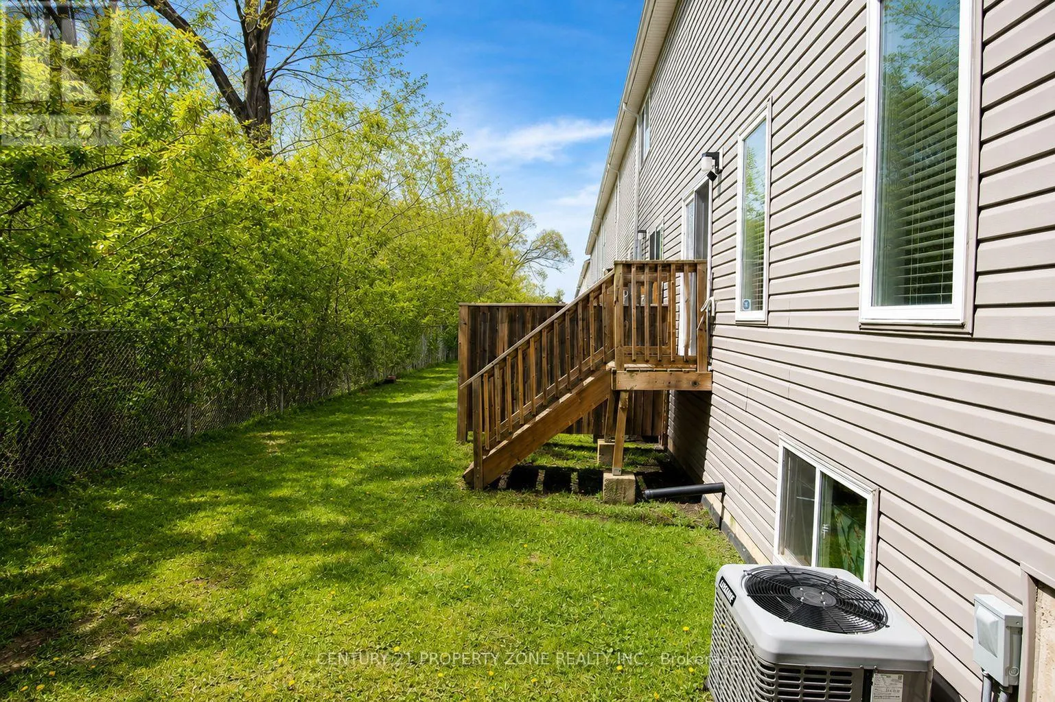12 - 60 CANTERBURY DRIVE