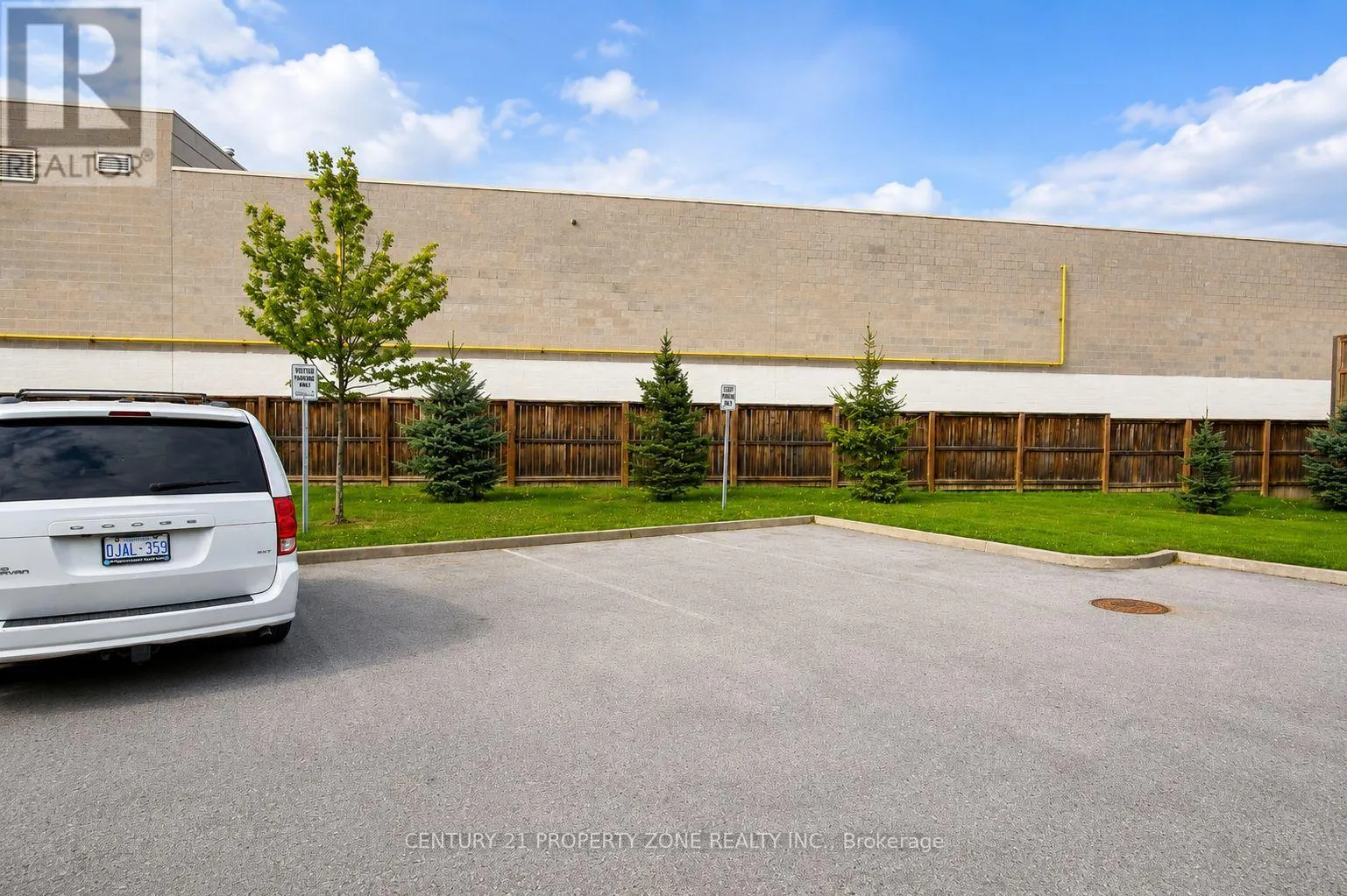 12 - 60 CANTERBURY DRIVE