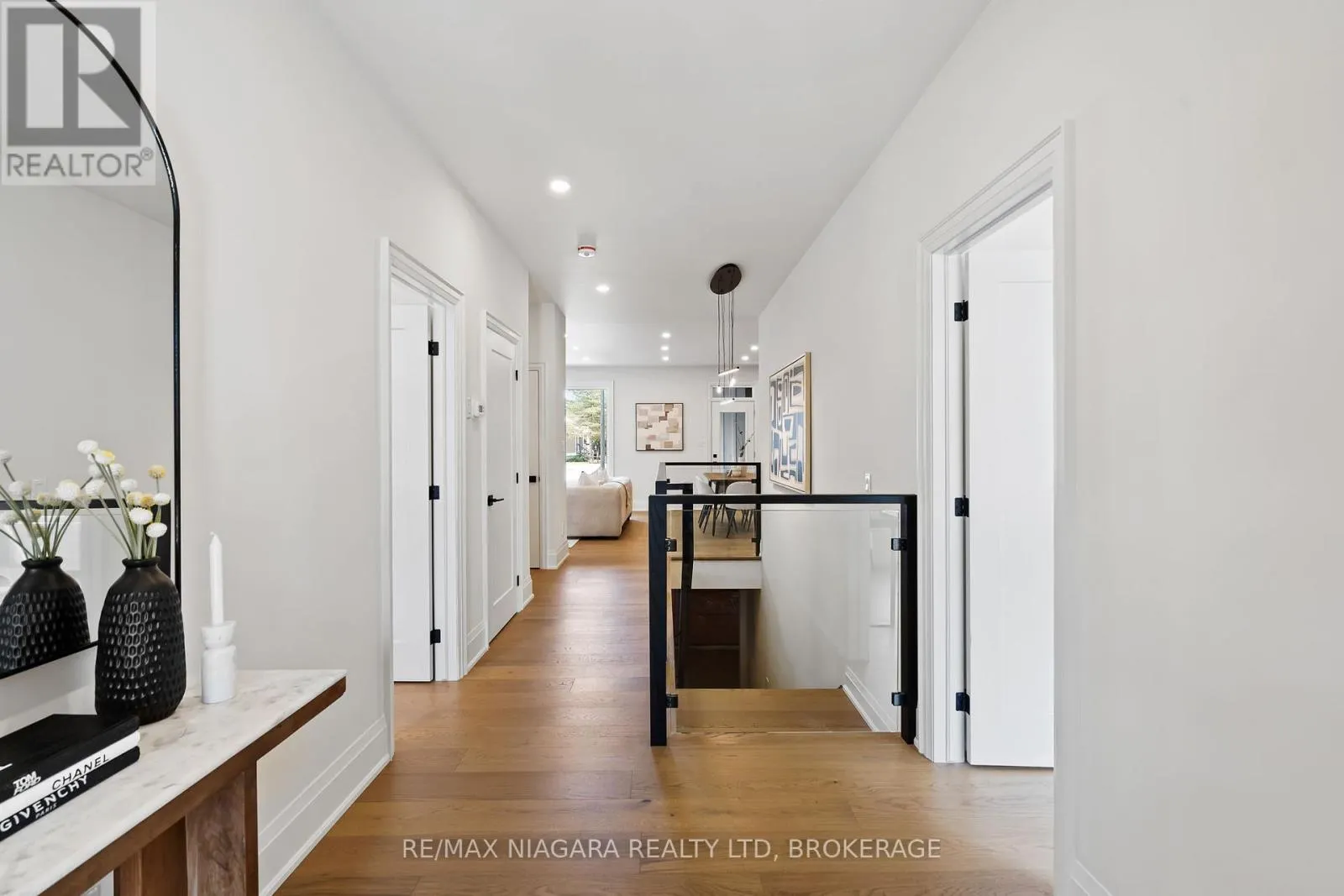 16 ACCURSI CRESCENT