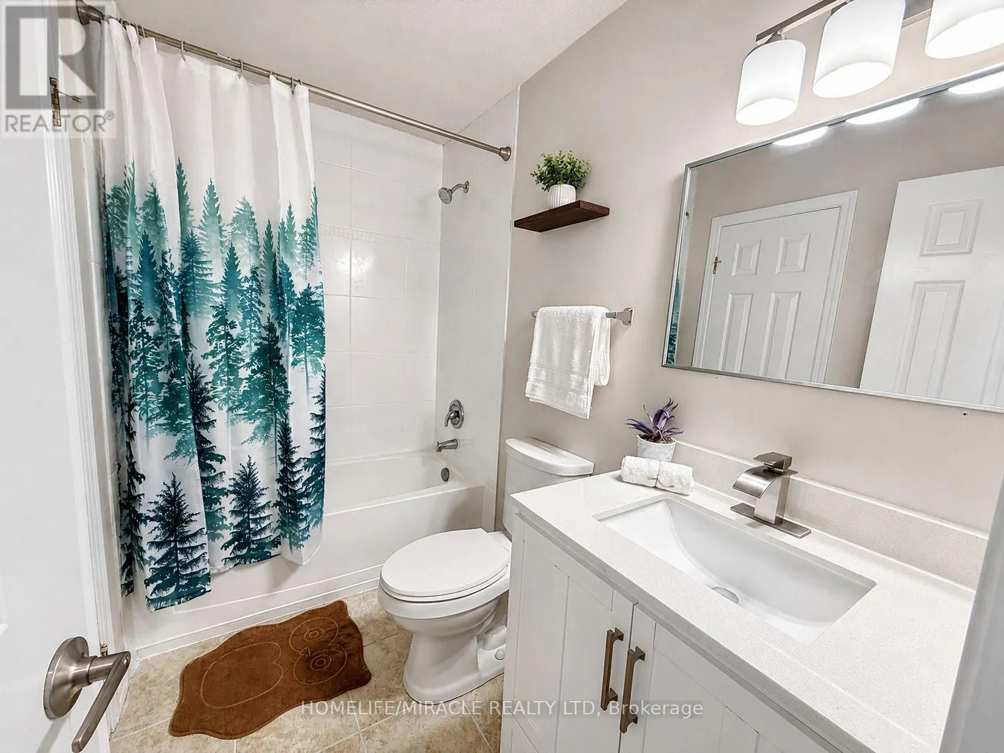 67A UPPER - 67 KINZIE AVENUE