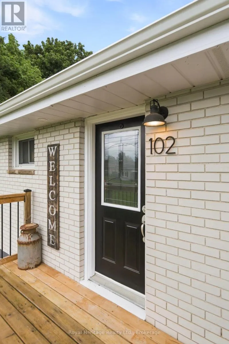 102 JOHNSTOWN ROAD