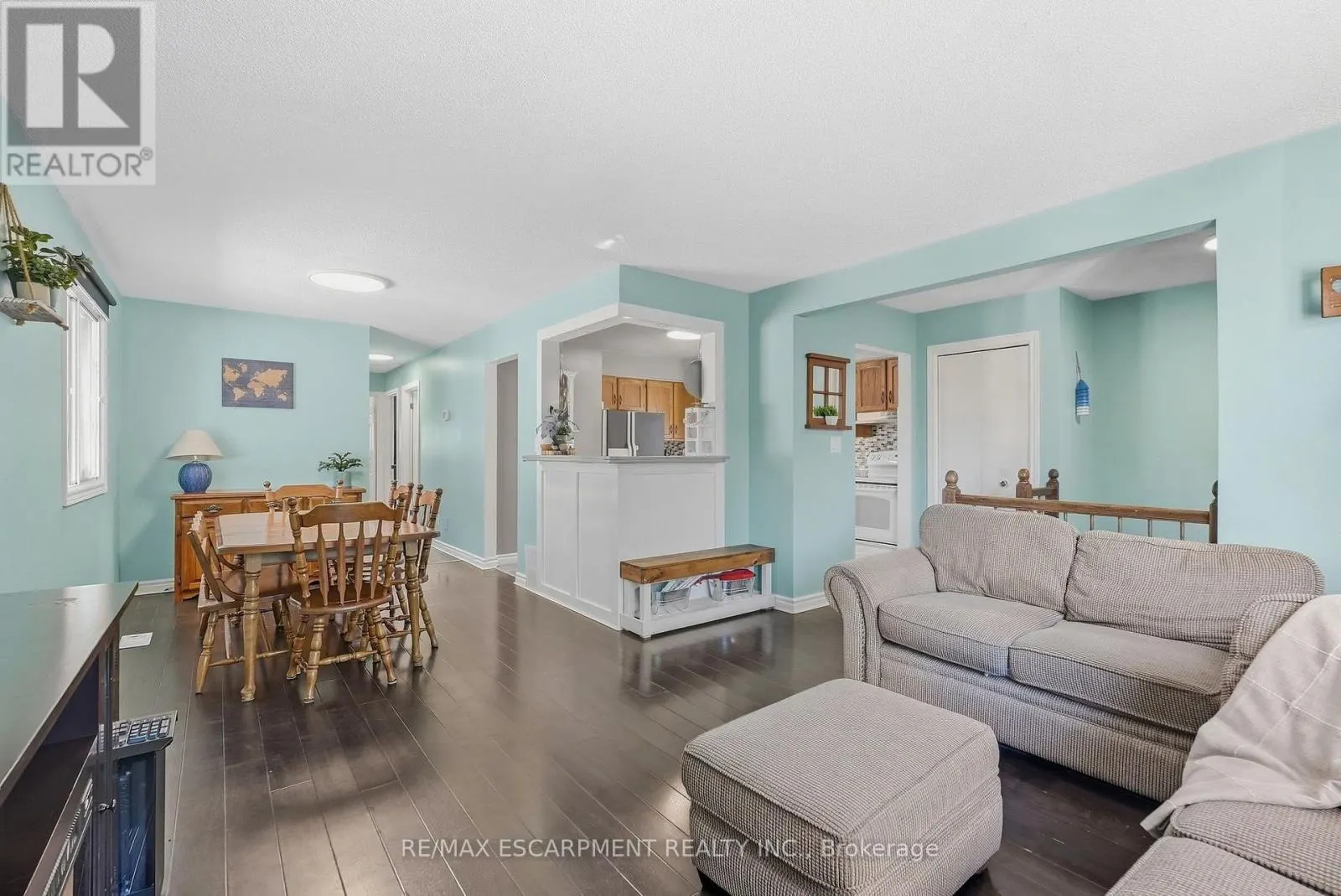 34 GRANTHAM AVENUE S