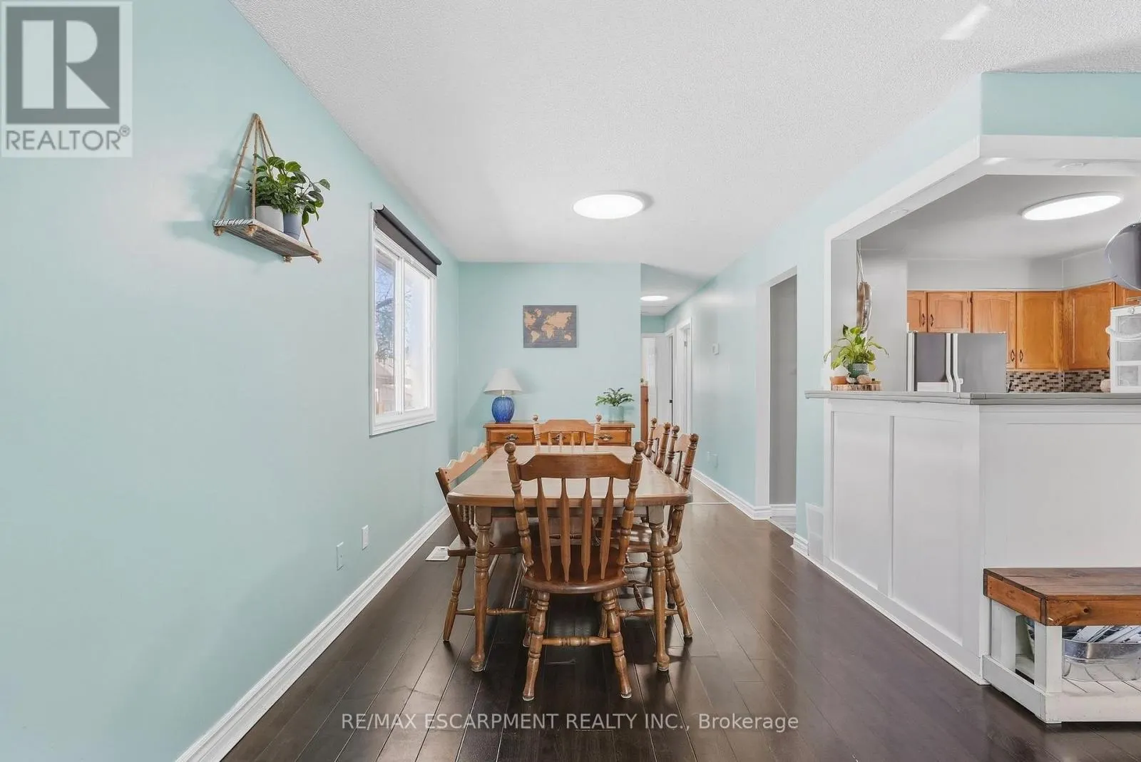34 GRANTHAM AVENUE S