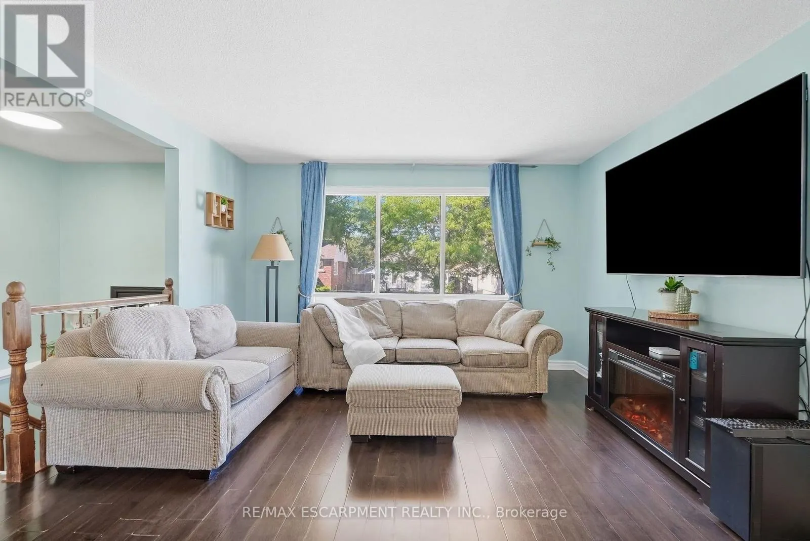 34 GRANTHAM AVENUE S