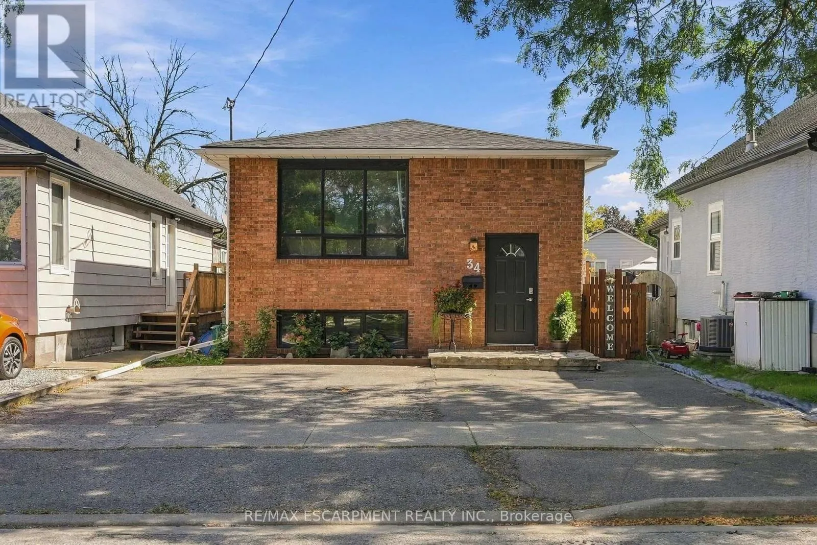 34 GRANTHAM AVENUE S