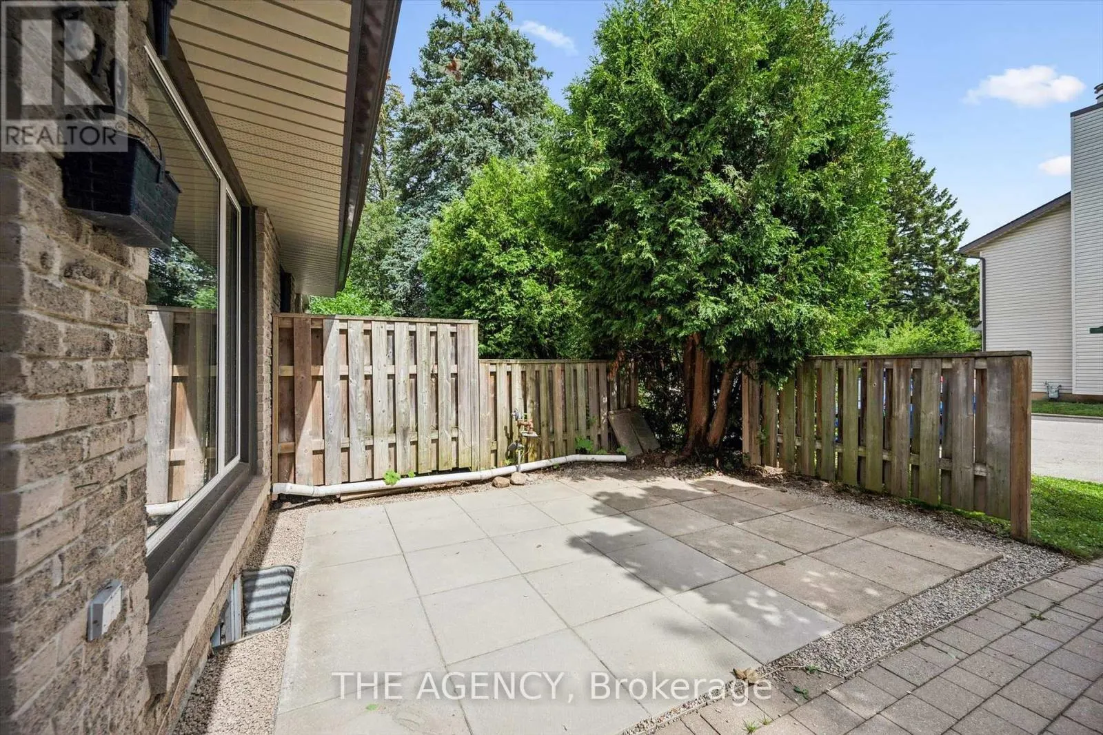 410 SCOTTSDALE DRIVE