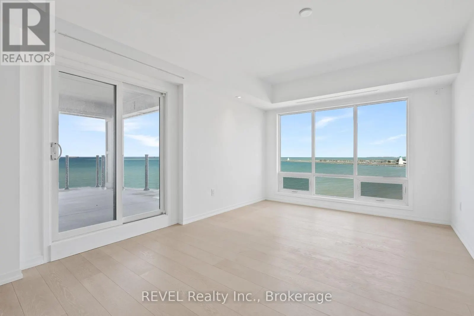 402 - 10 DALHOUSIE AVENUE N #402