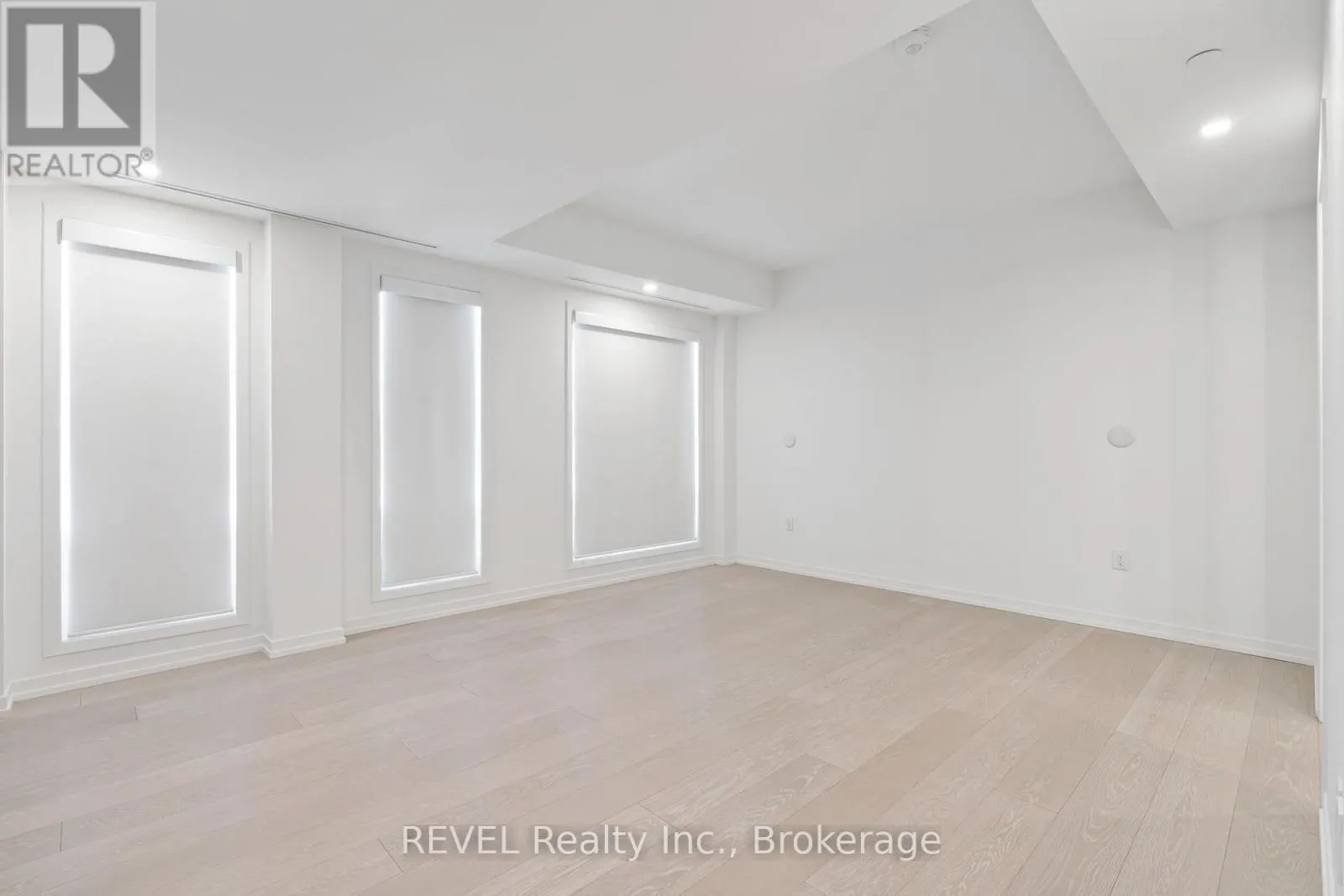 402 - 10 DALHOUSIE AVENUE N #402