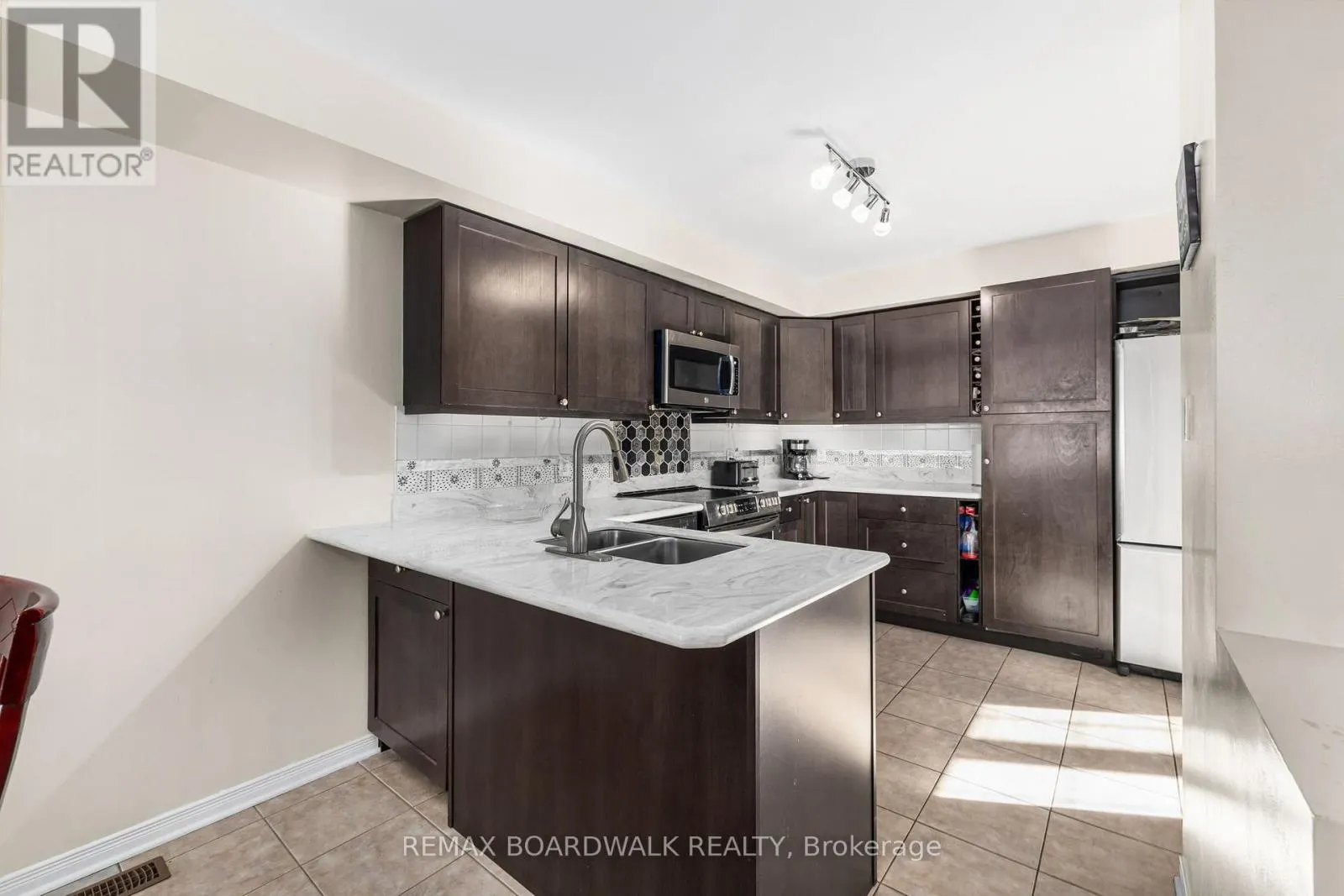 21 KIRKSTONE PRIVATE