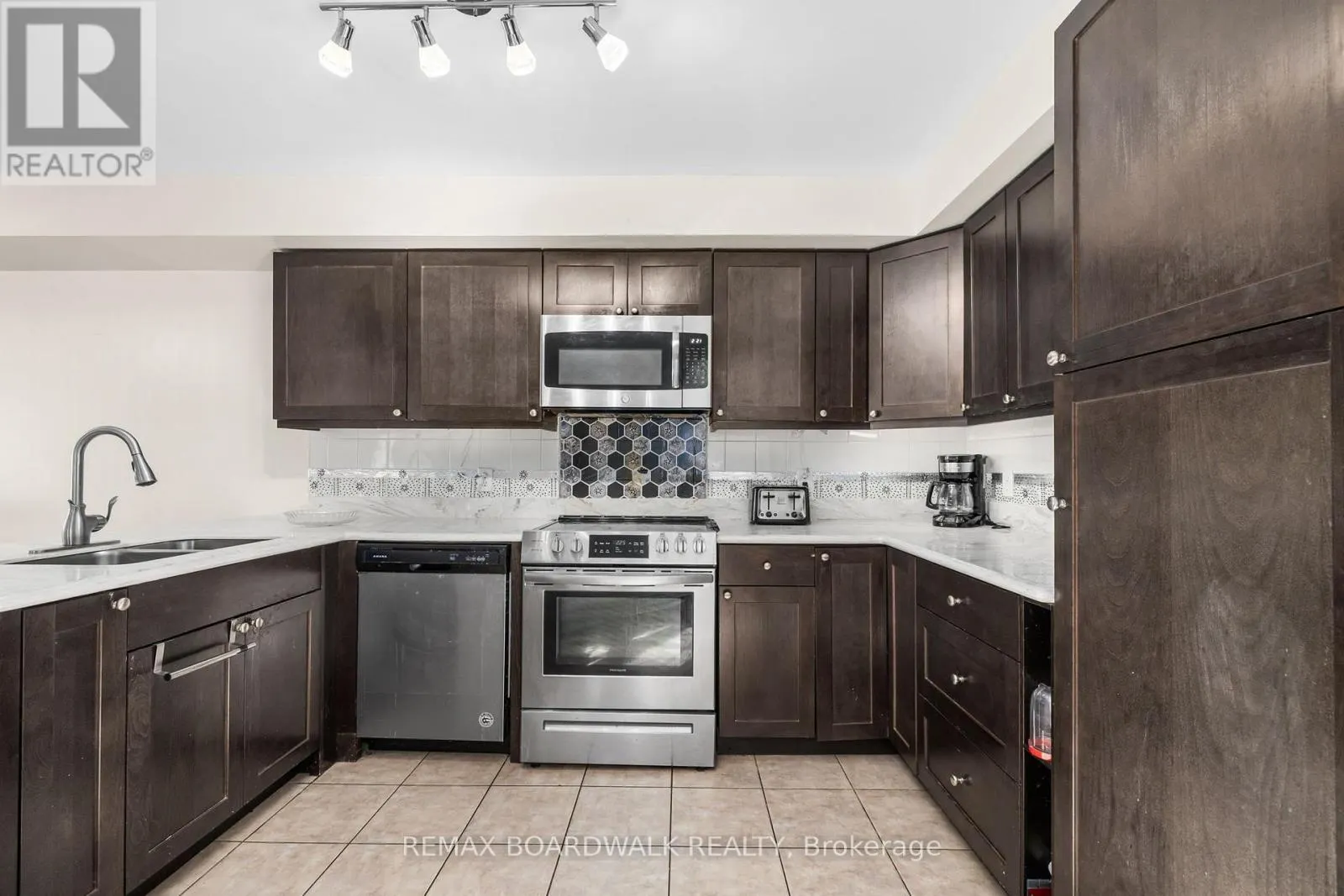 21 KIRKSTONE PRIVATE