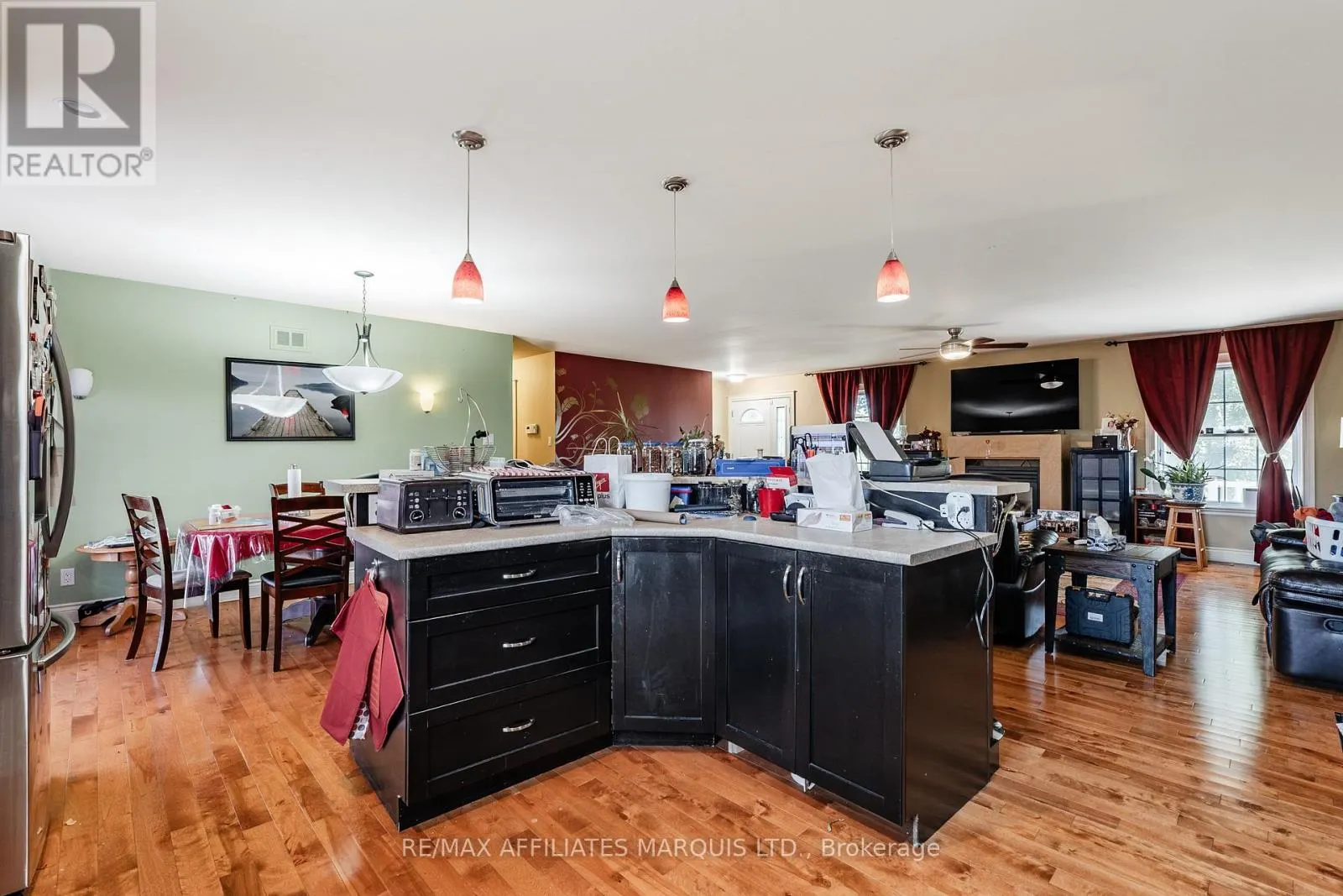 2448 OLD MILITARY ROAD