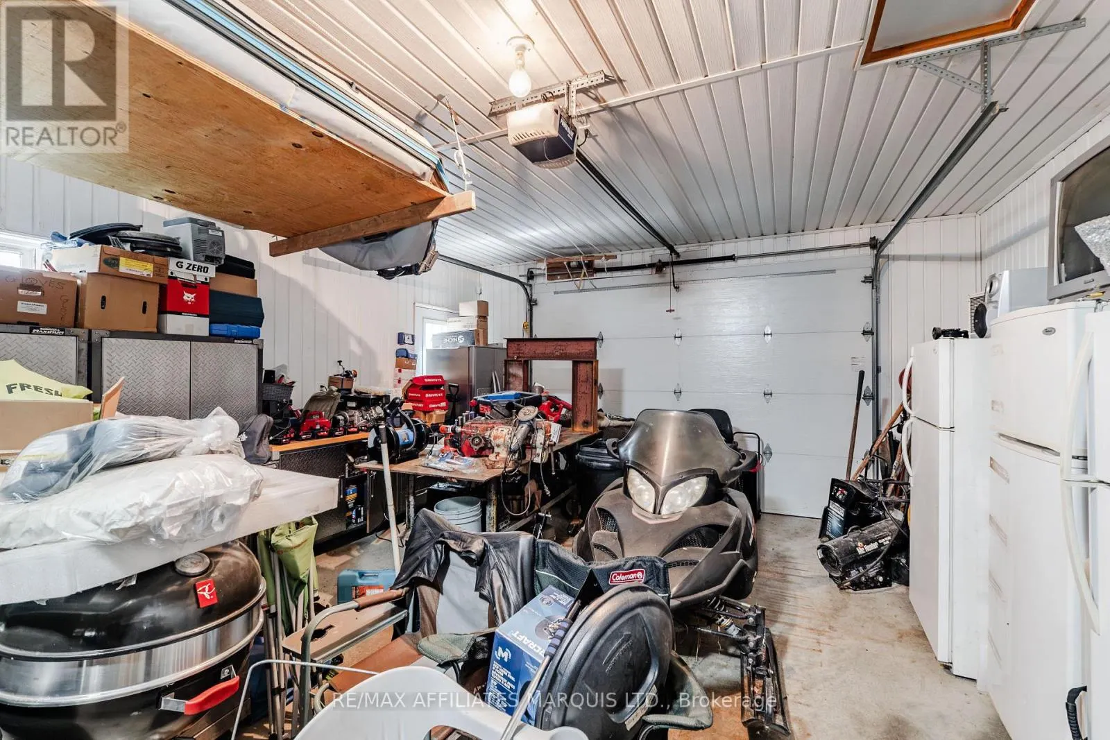 2448 OLD MILITARY ROAD