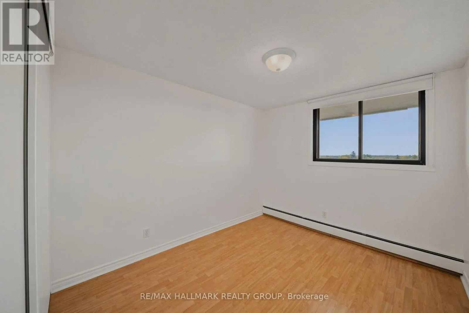 1007 - 415 GREENVIEW AVENUE