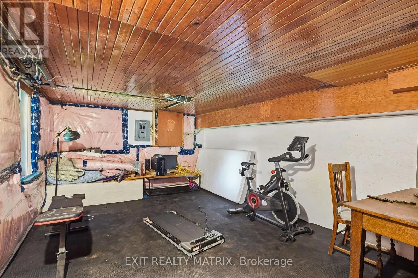 75 STANLEY AVENUE