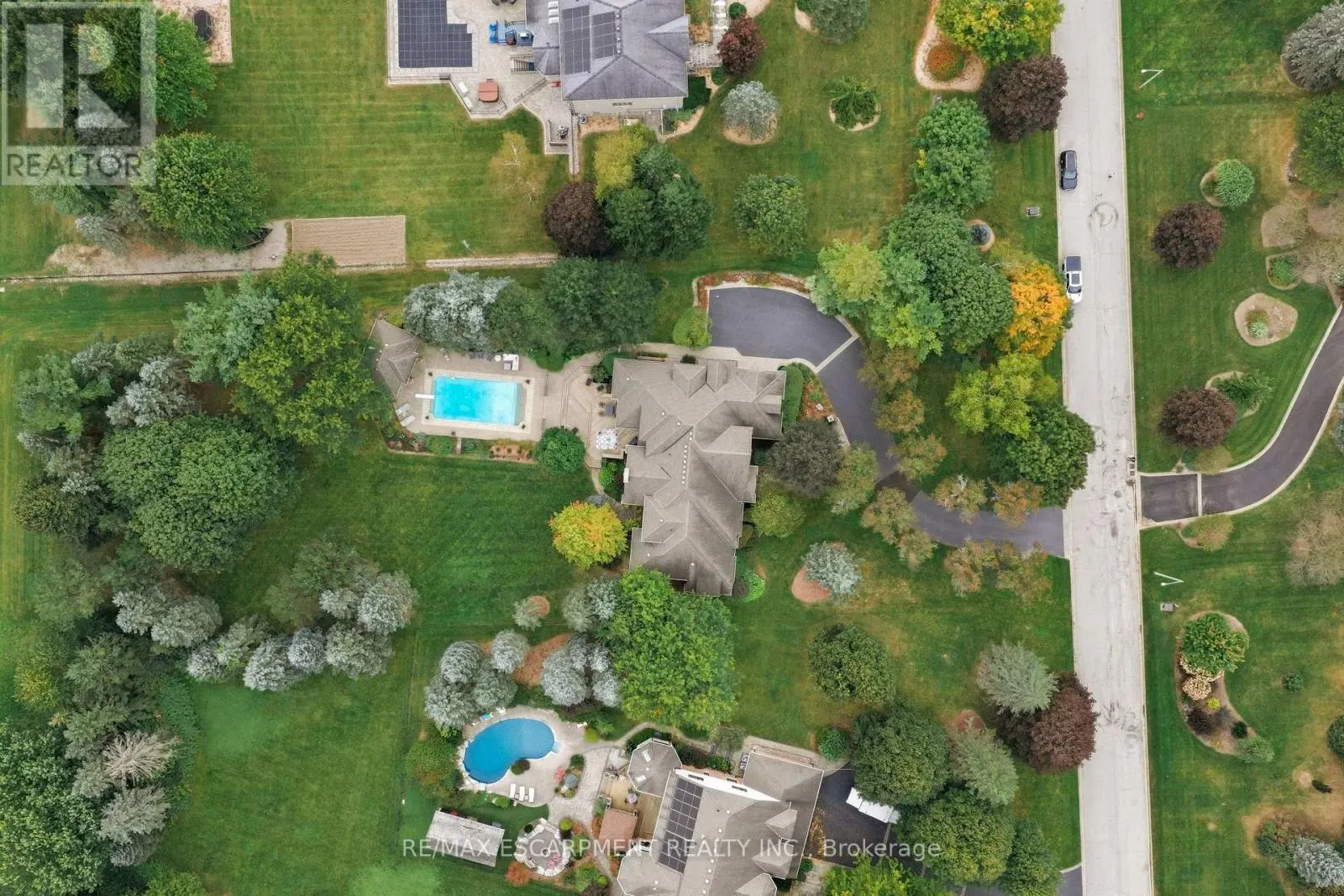 18 BLACKBERRY PLACE