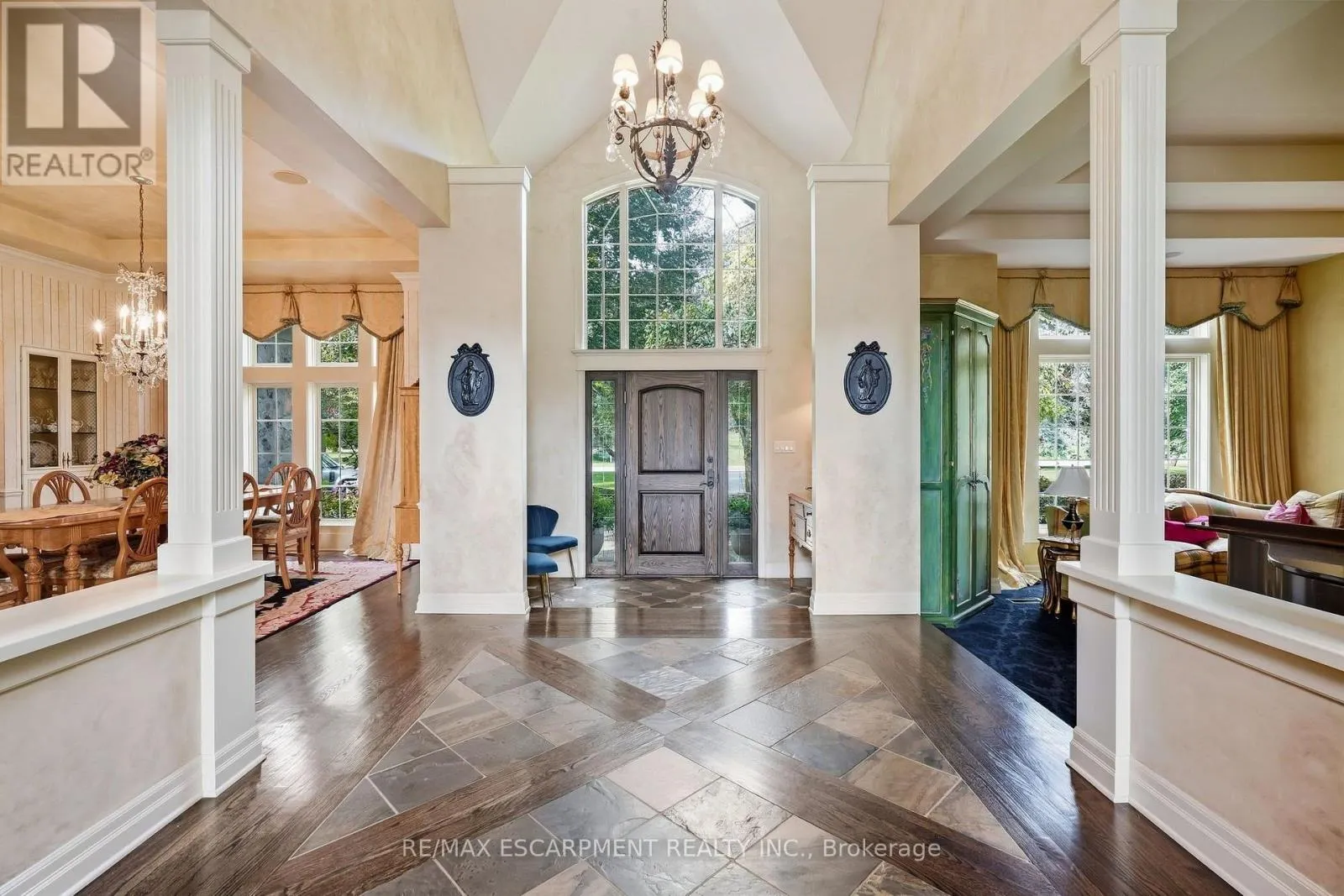 18 BLACKBERRY PLACE
