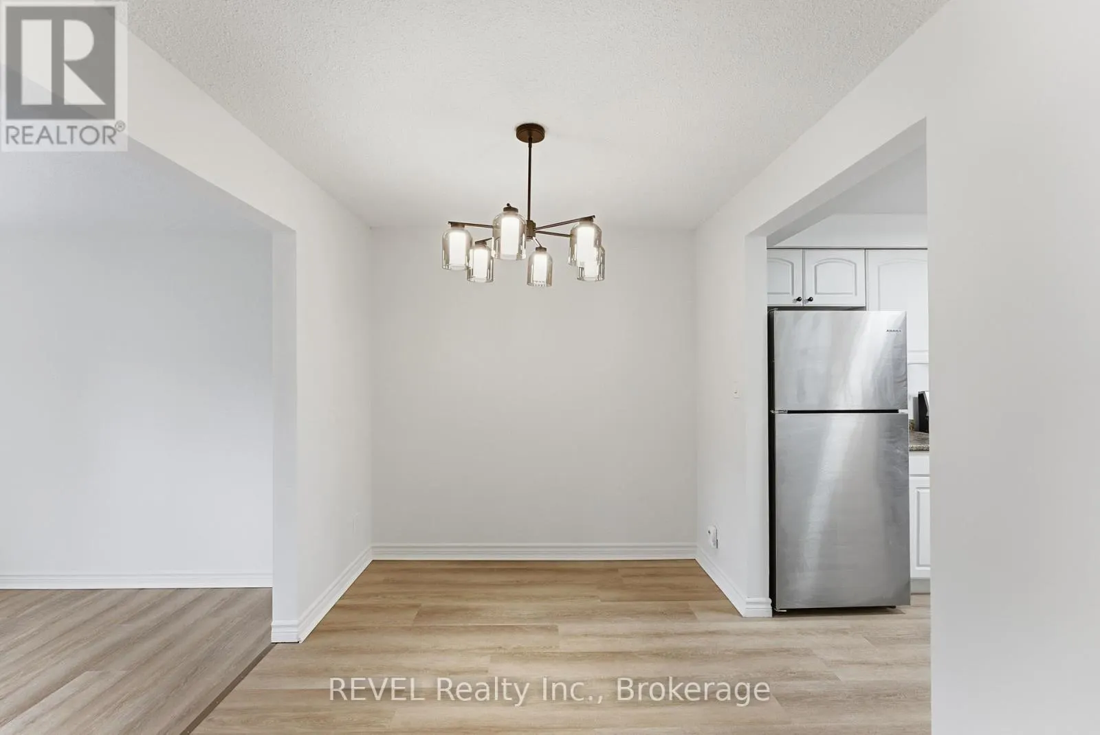 15 - 151 LINWELL ROAD #15