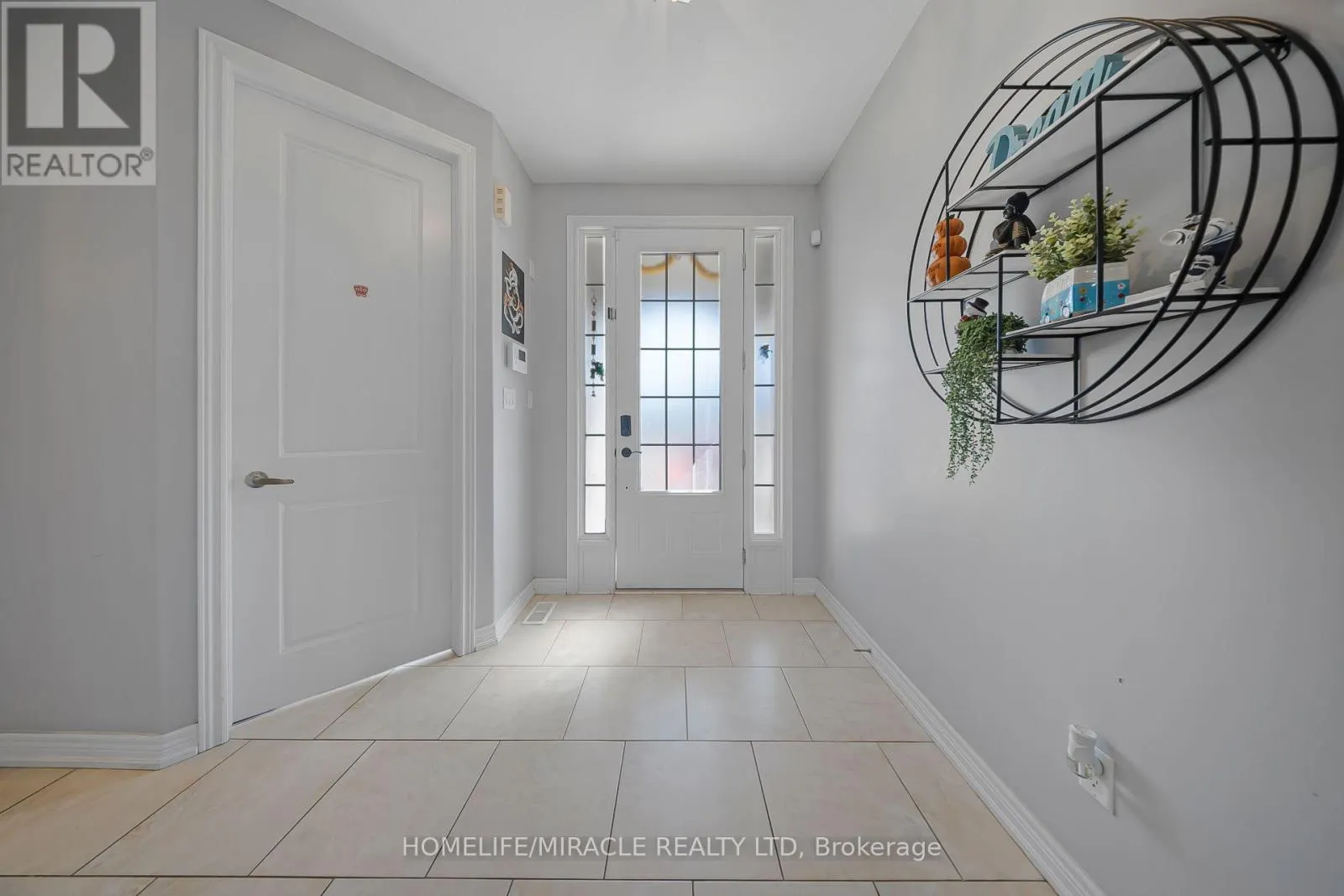 795 ROBERT FERRIE DRIVE