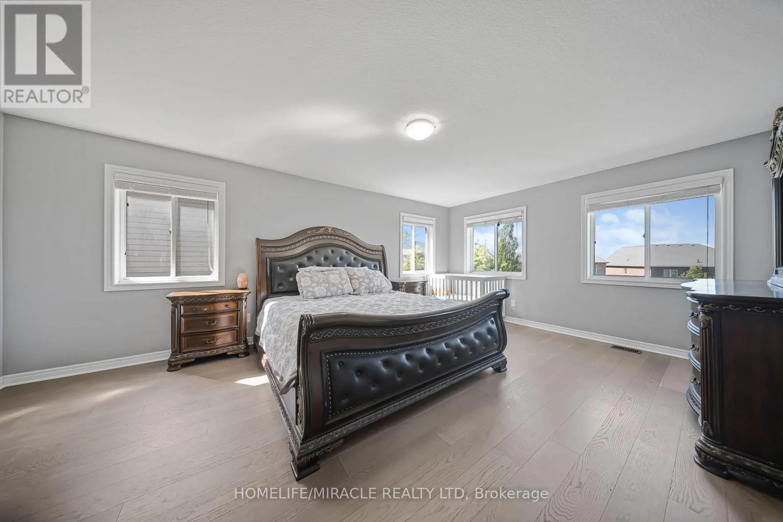 795 ROBERT FERRIE DRIVE