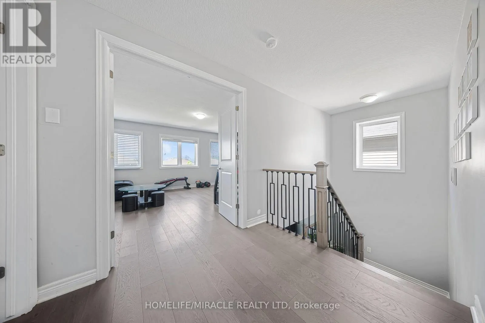 795 ROBERT FERRIE DRIVE