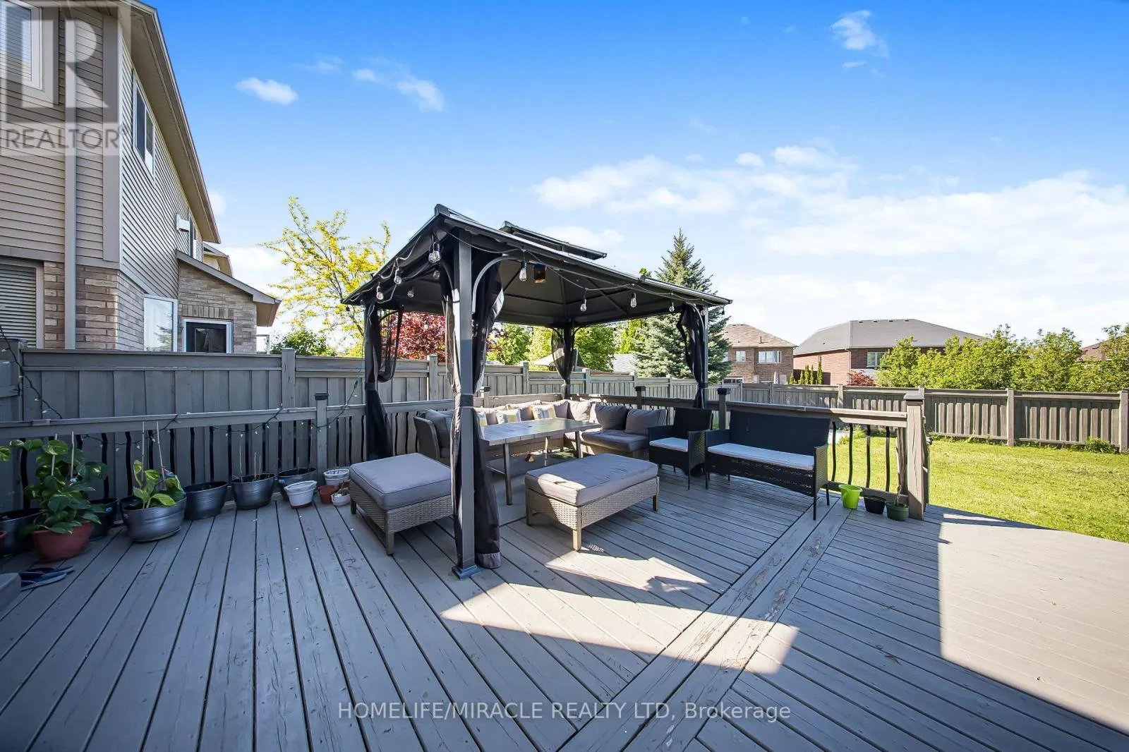795 ROBERT FERRIE DRIVE