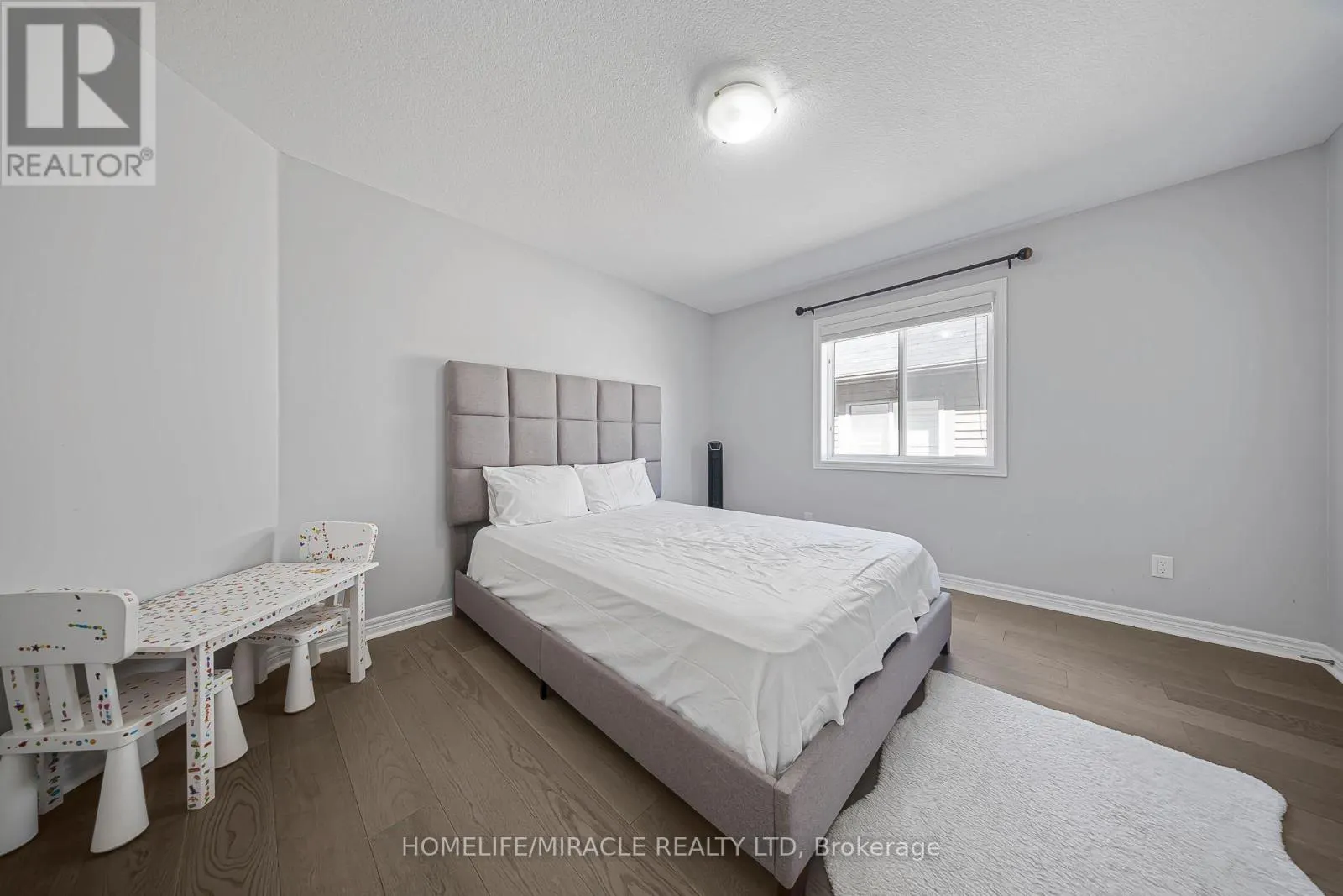 795 ROBERT FERRIE DRIVE