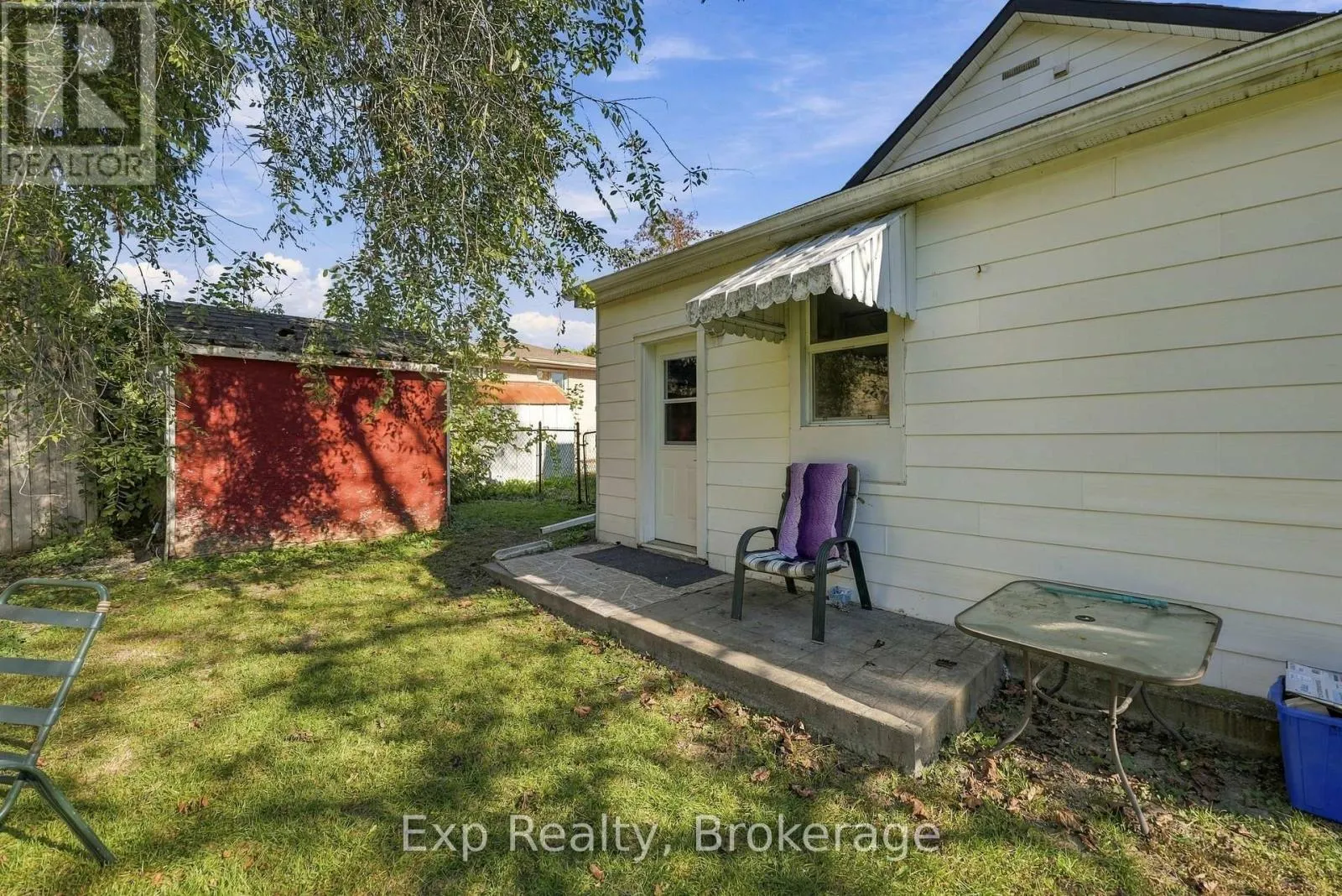 204 ROBERT STREET