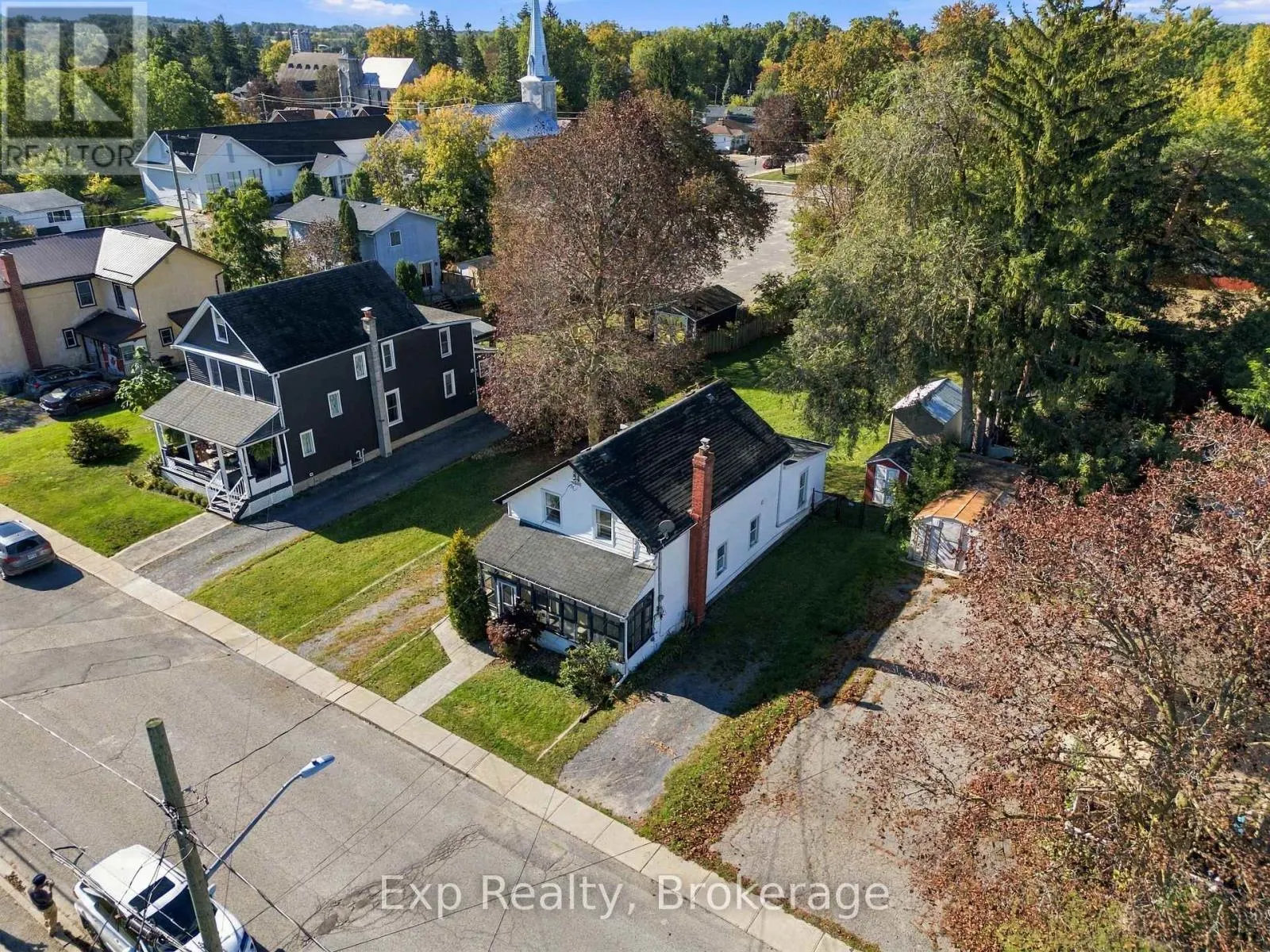204 ROBERT STREET