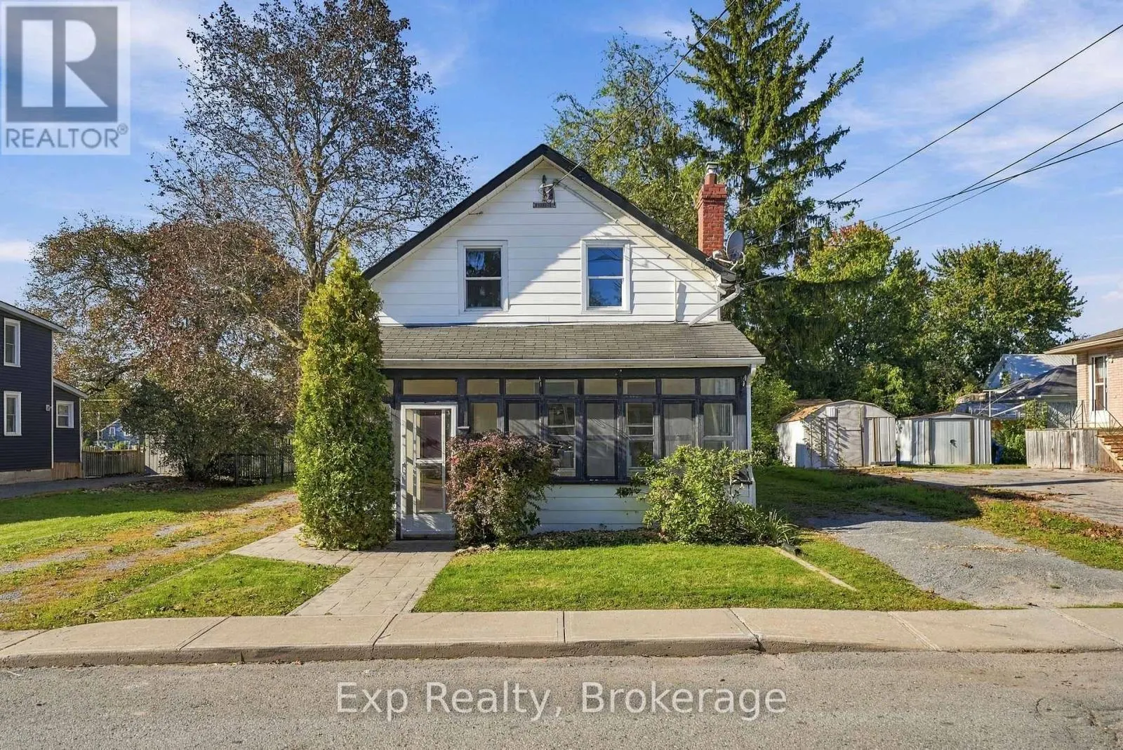 204 ROBERT STREET