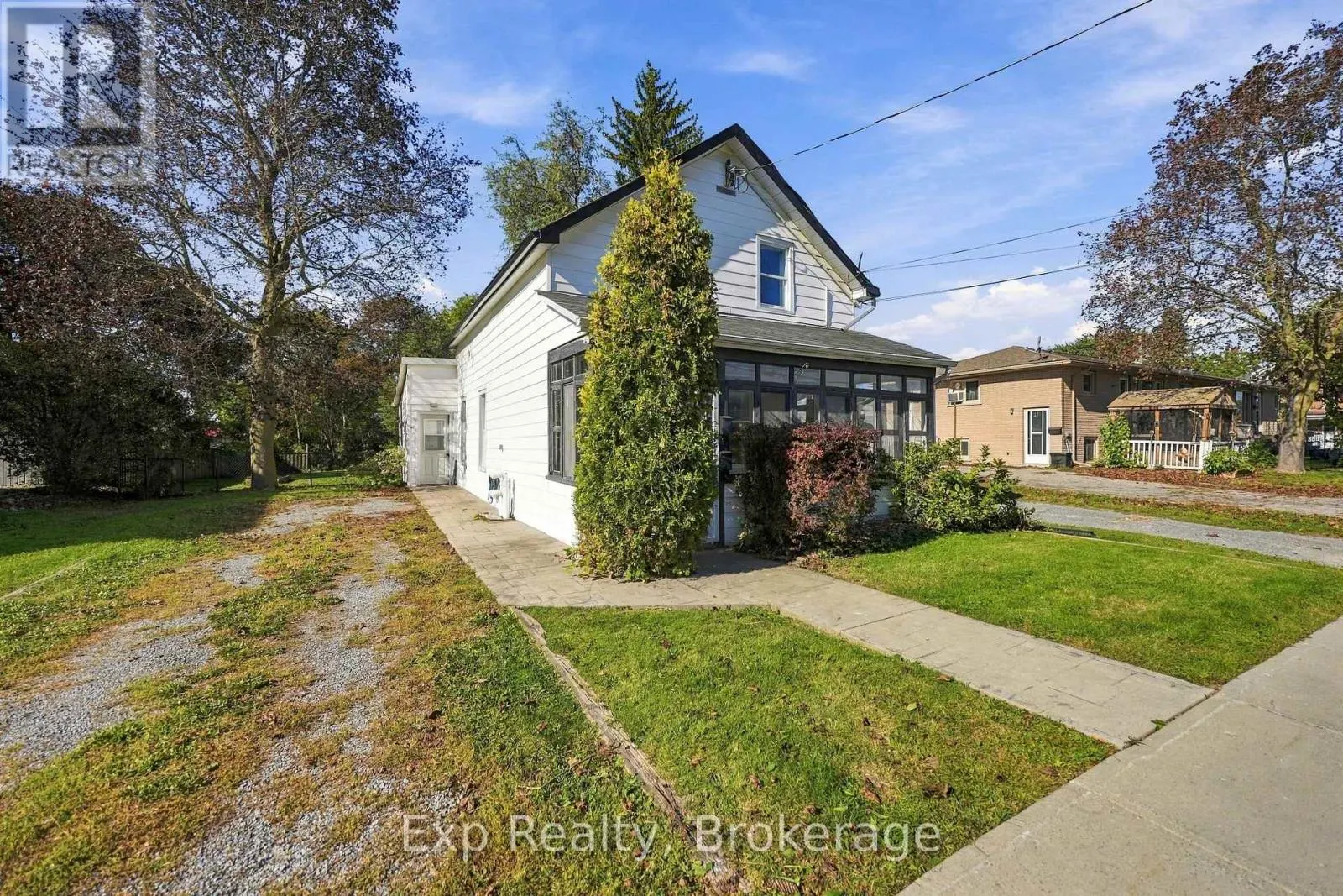 204 ROBERT STREET