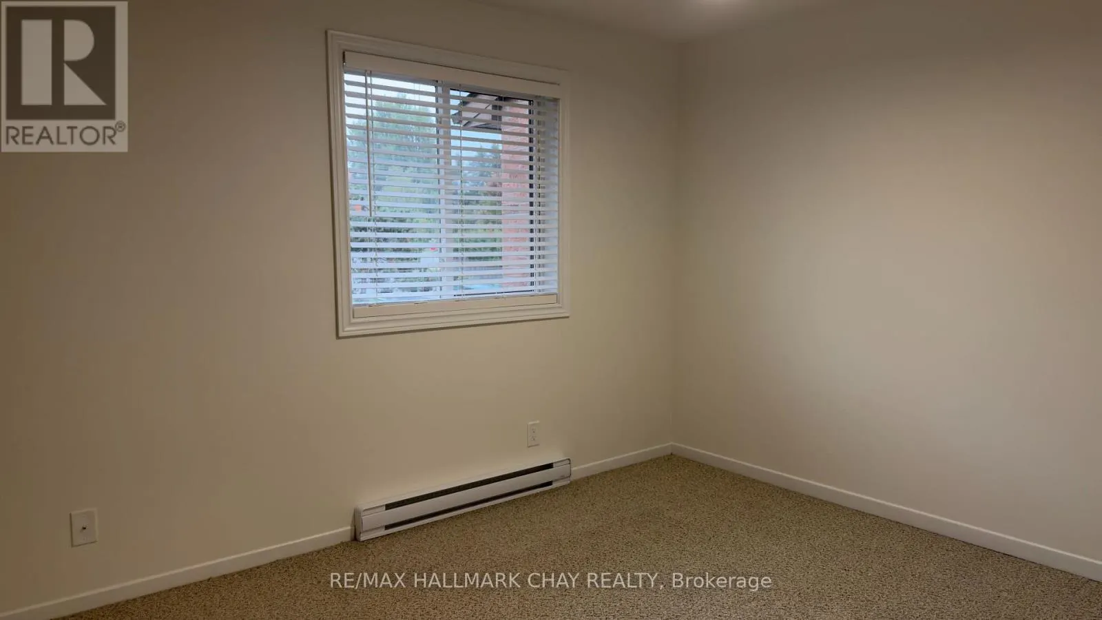 11 - 142 ECCLESTONE DRIVE