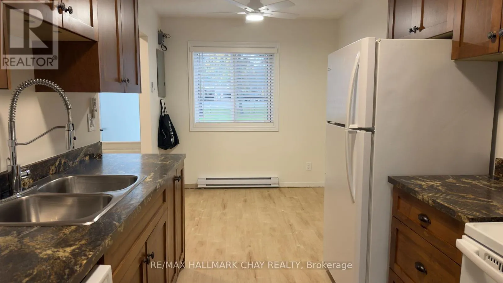 11 - 142 ECCLESTONE DRIVE