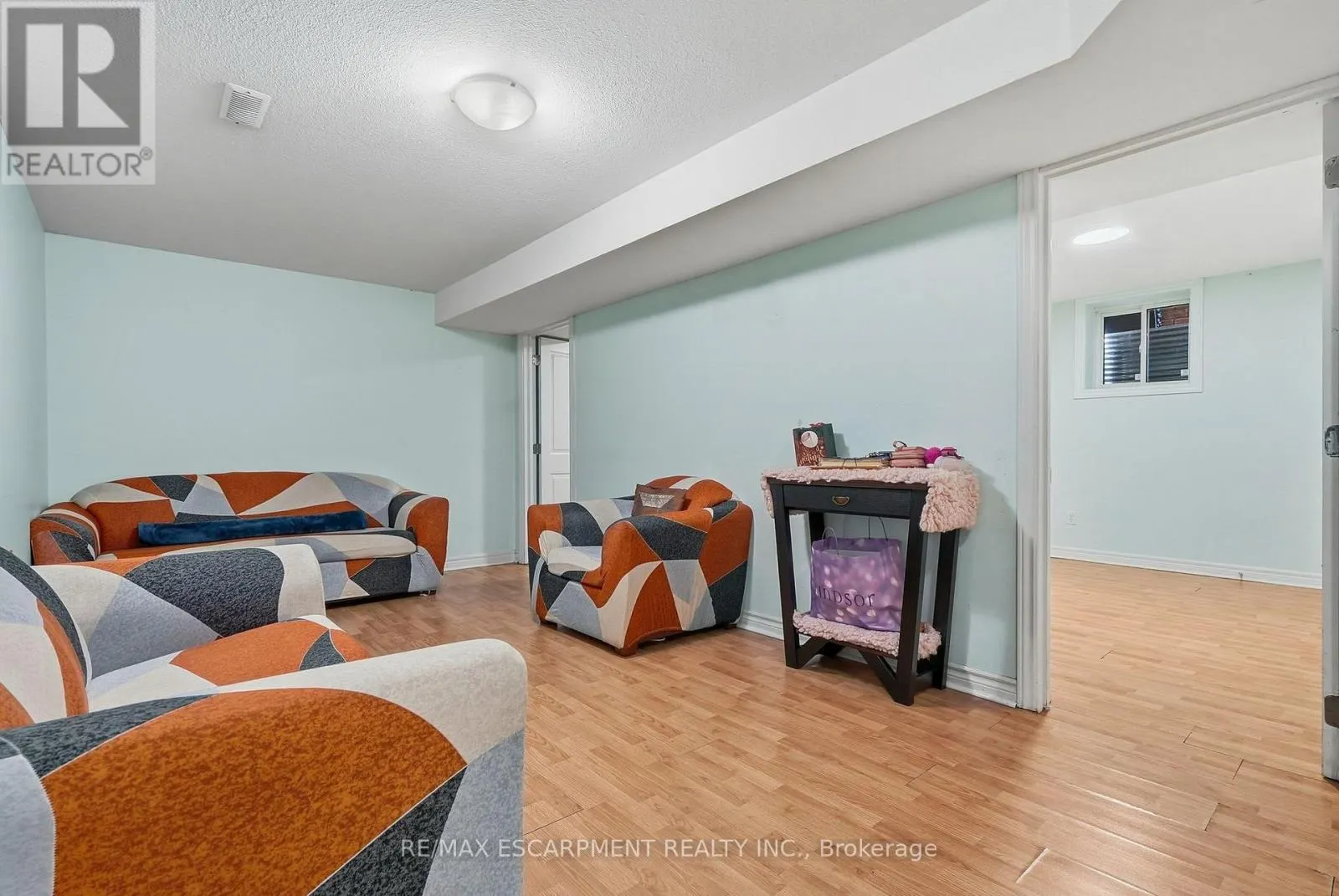 31 PEACHWOOD CRESCENT