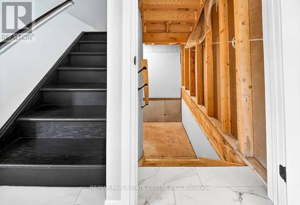 9 - 264 BLAIR ROAD
