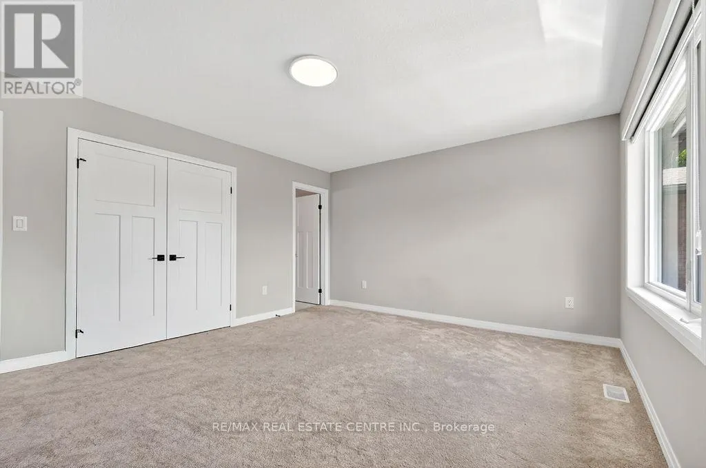 9 - 264 BLAIR ROAD