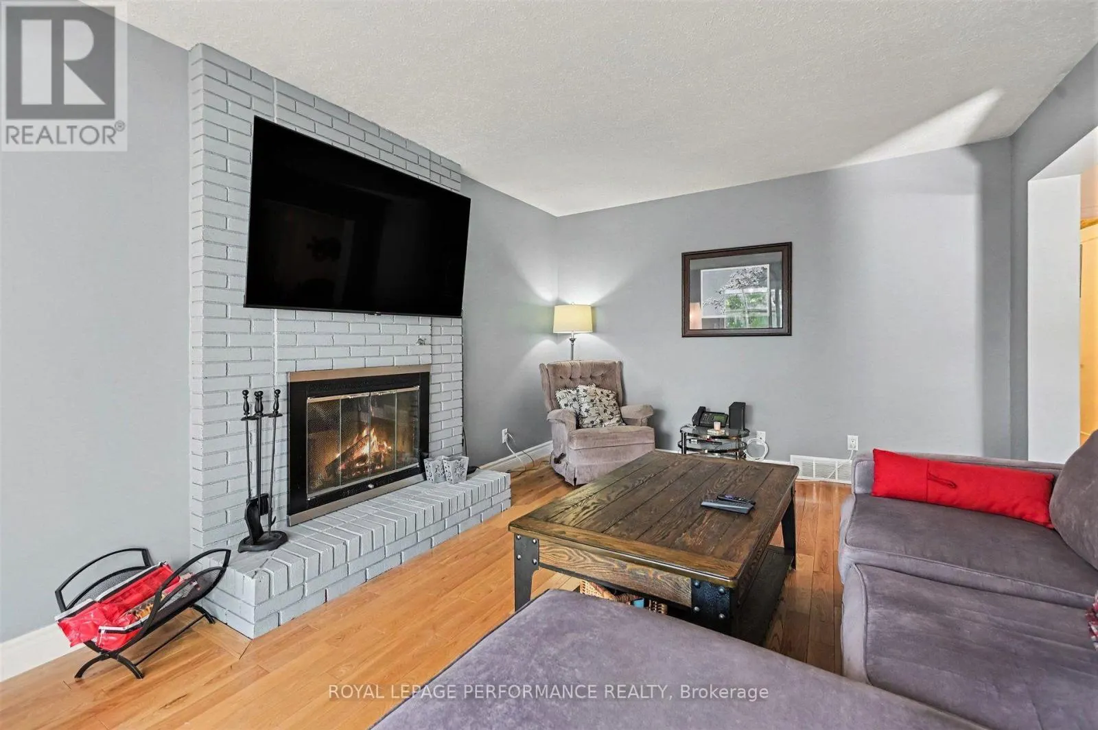 6284 SUNDOWN CRESCENT