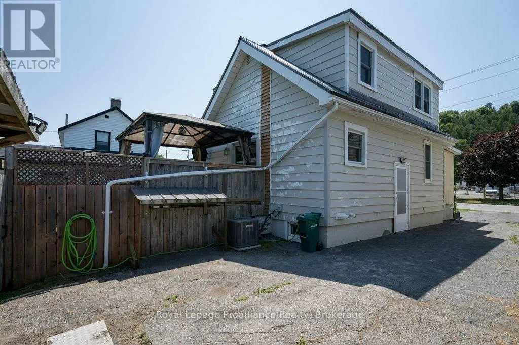 29 PELHAM STREET