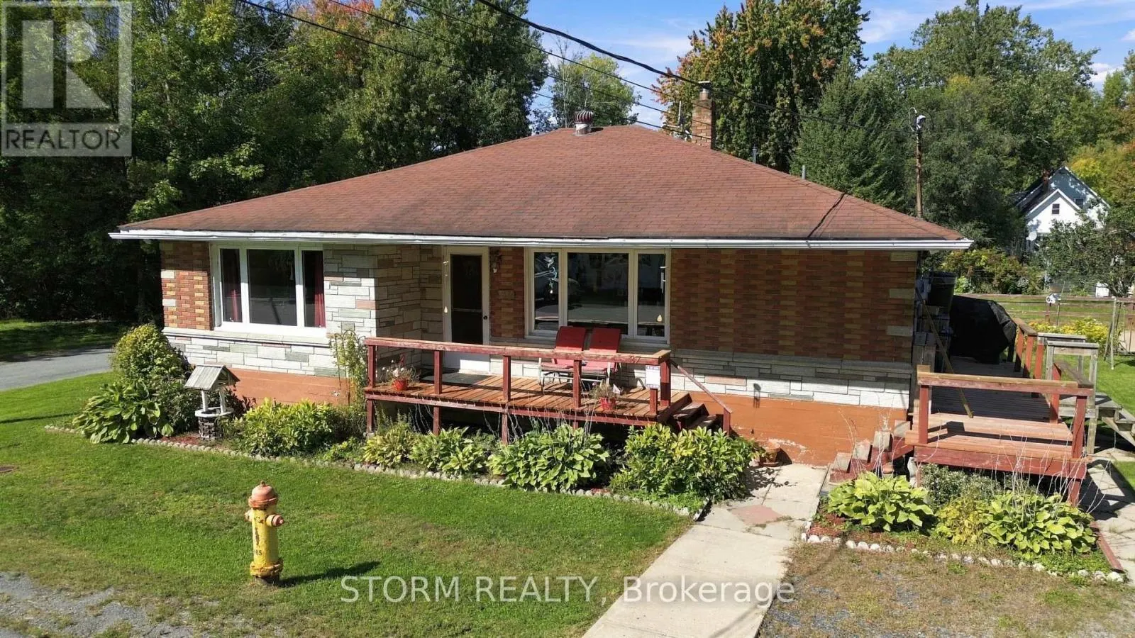 37 OAK STREET
