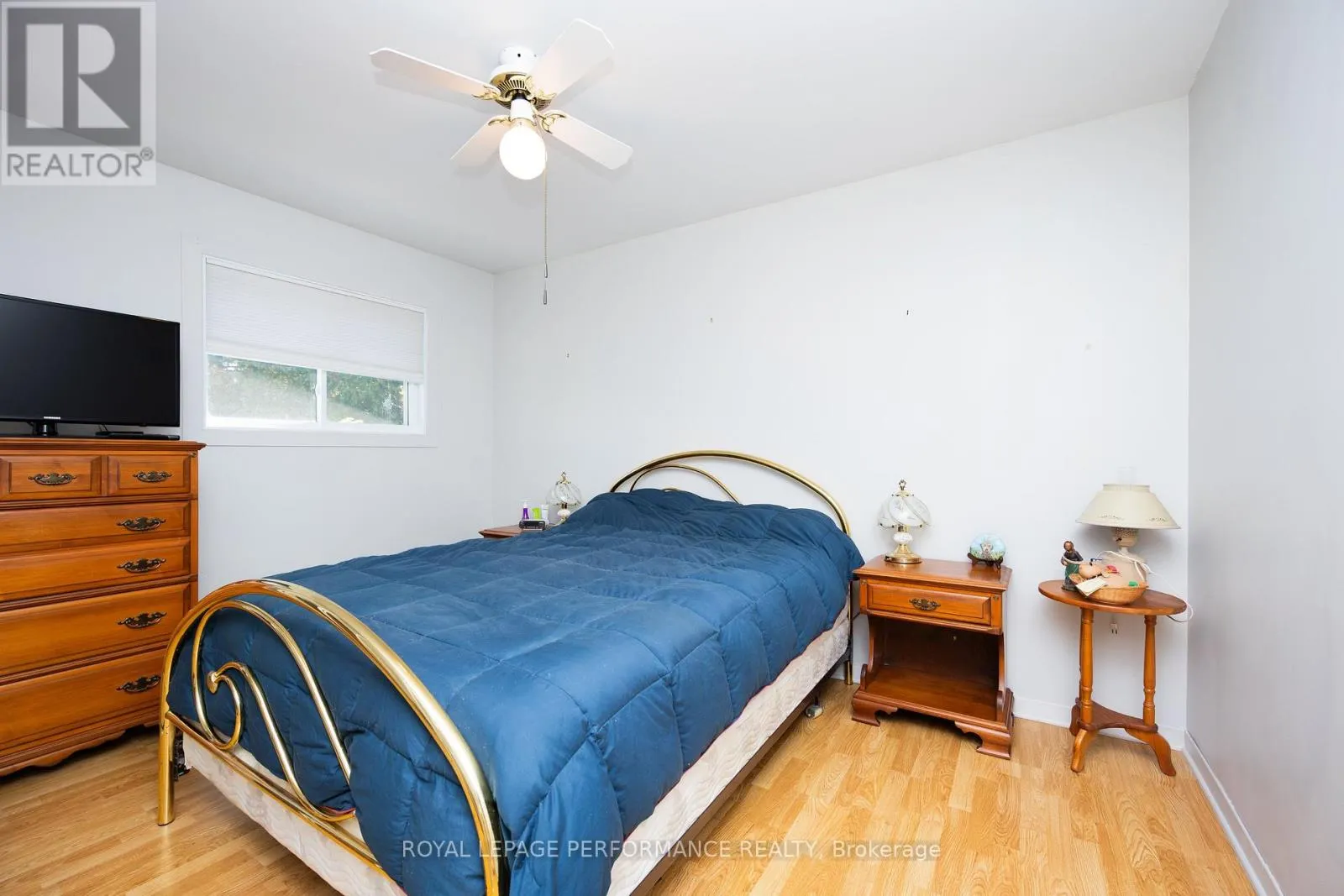 104 KINCARDINE STREET W
