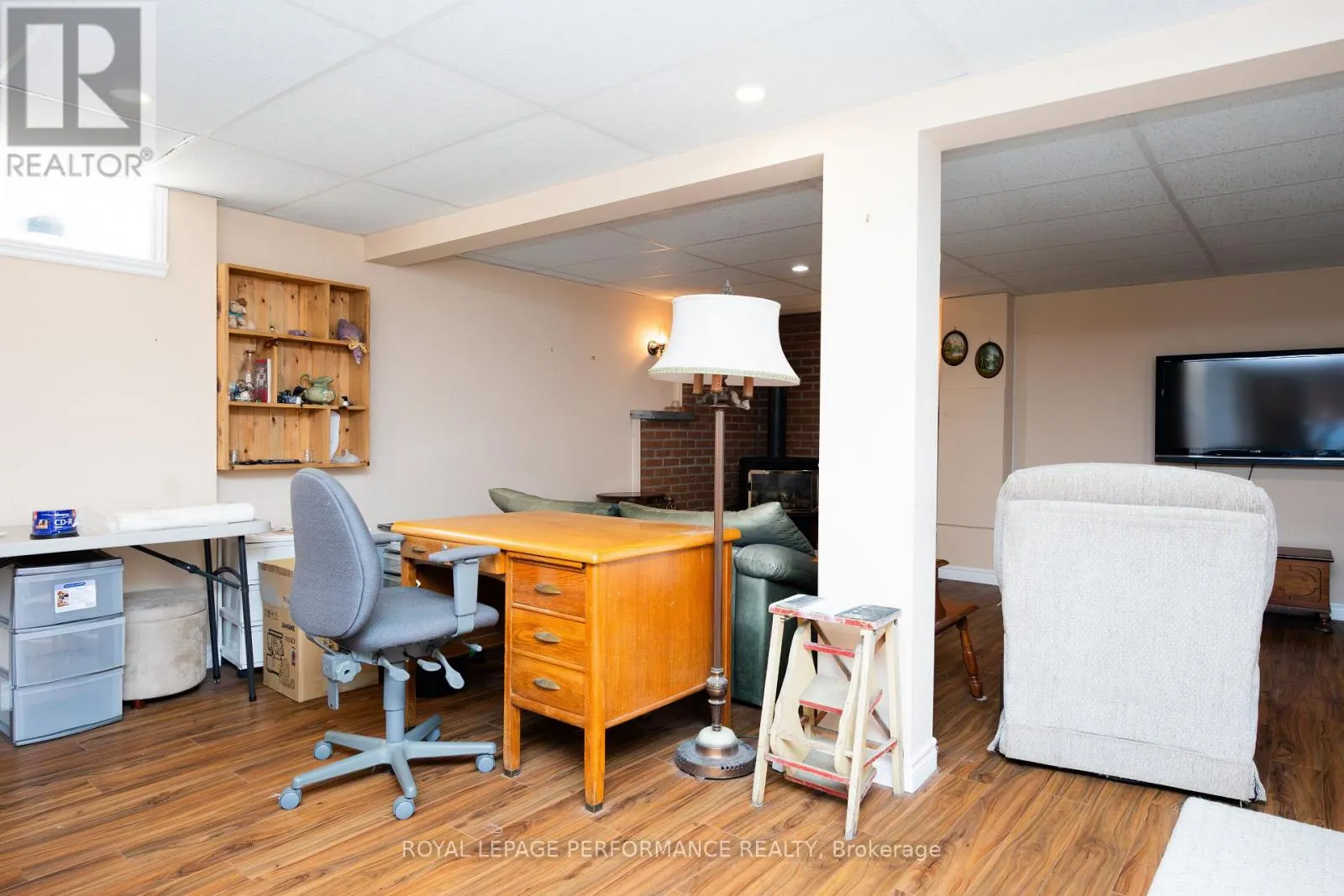 104 KINCARDINE STREET W