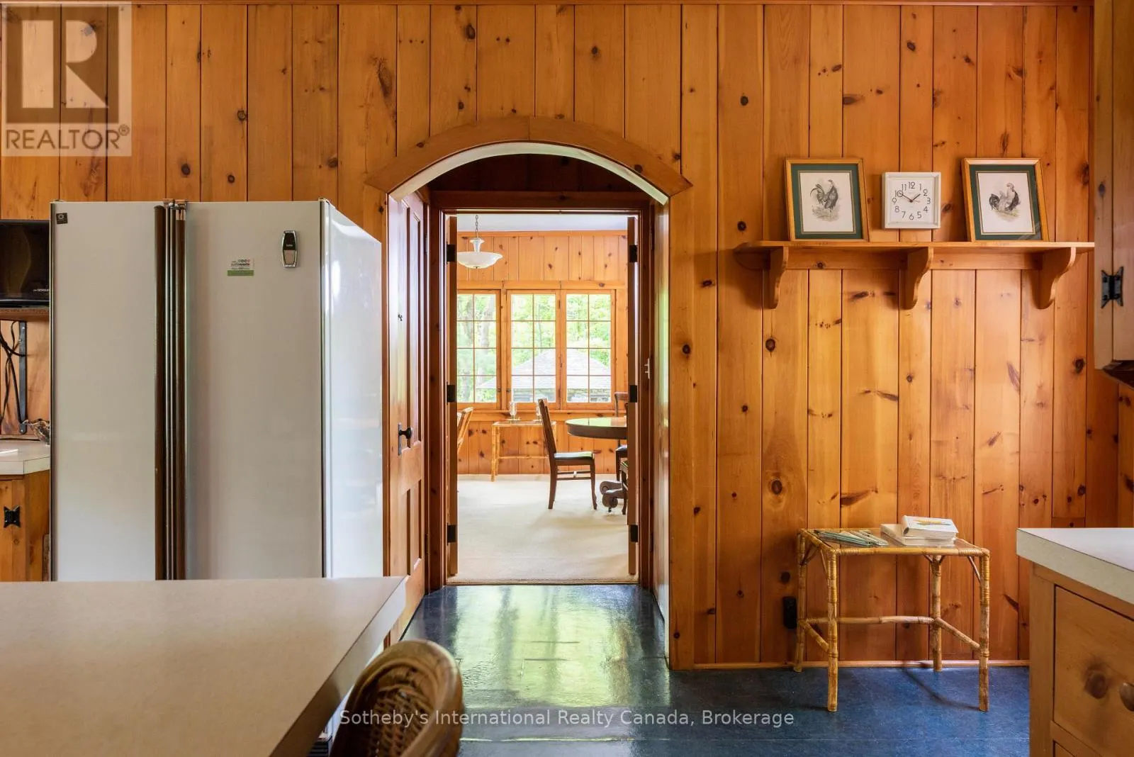 683 POINT ABINO ROAD S
