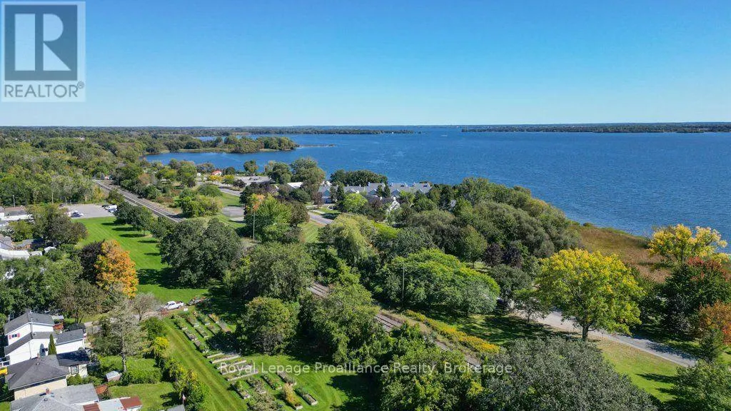 47 BAY DRIVE