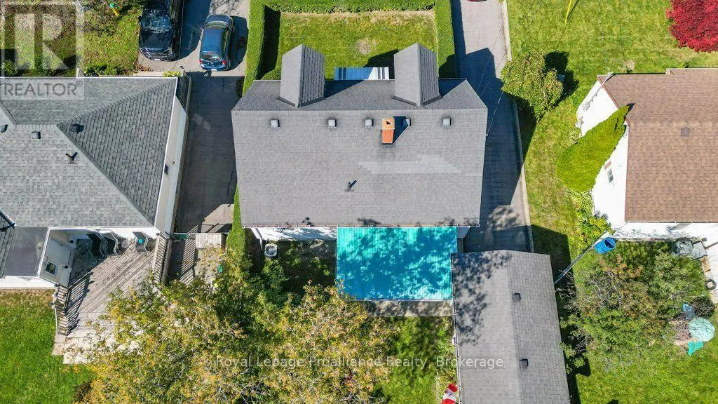 47 BAY DRIVE