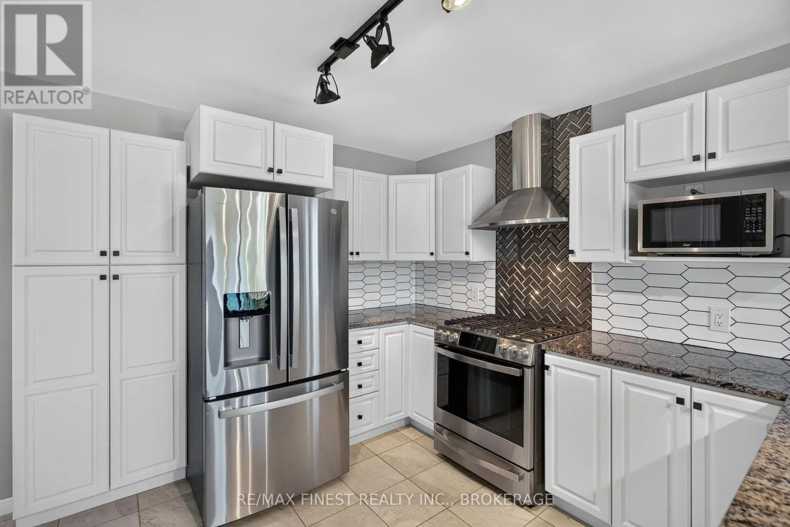 412 MALABAR DRIVE