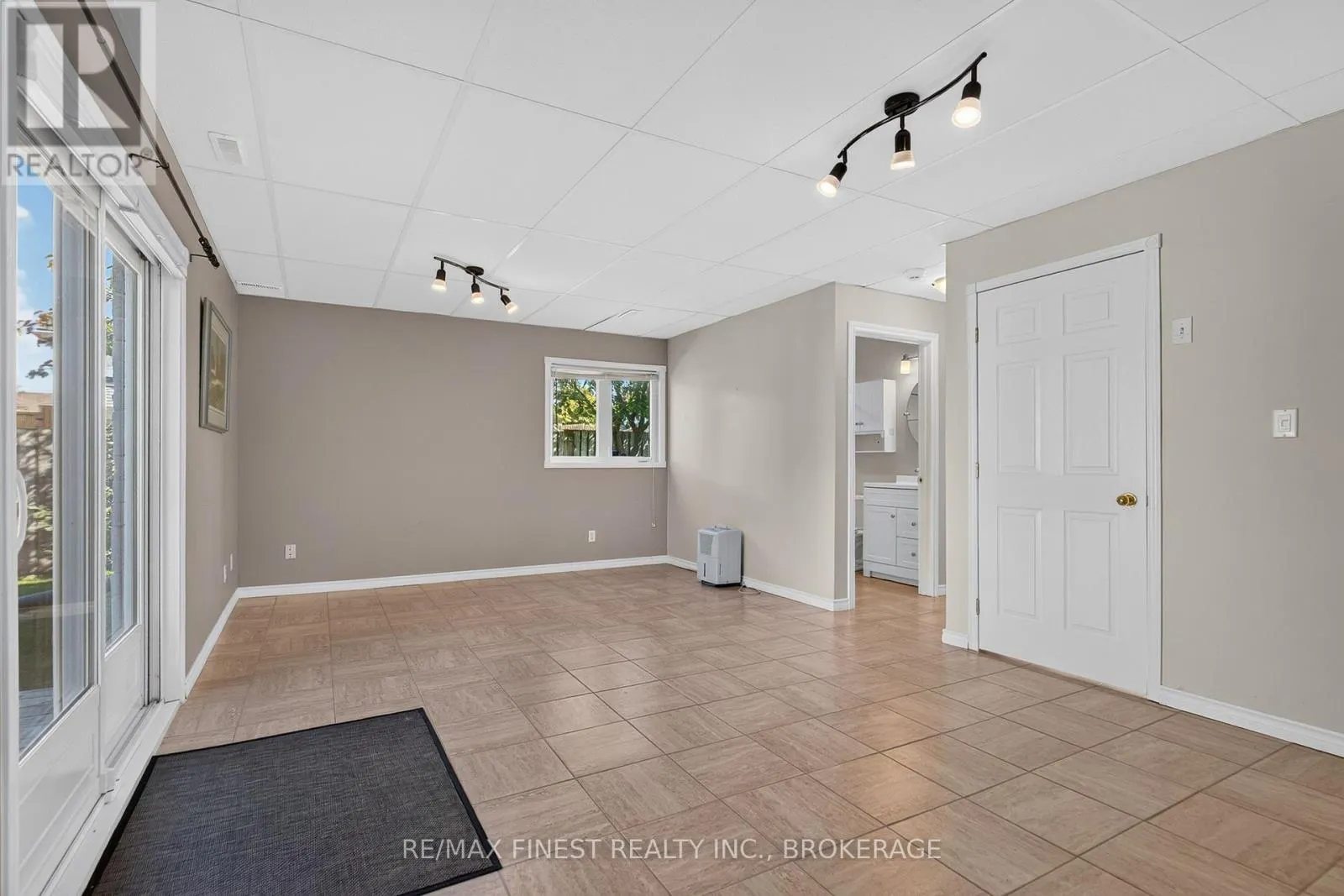 412 MALABAR DRIVE