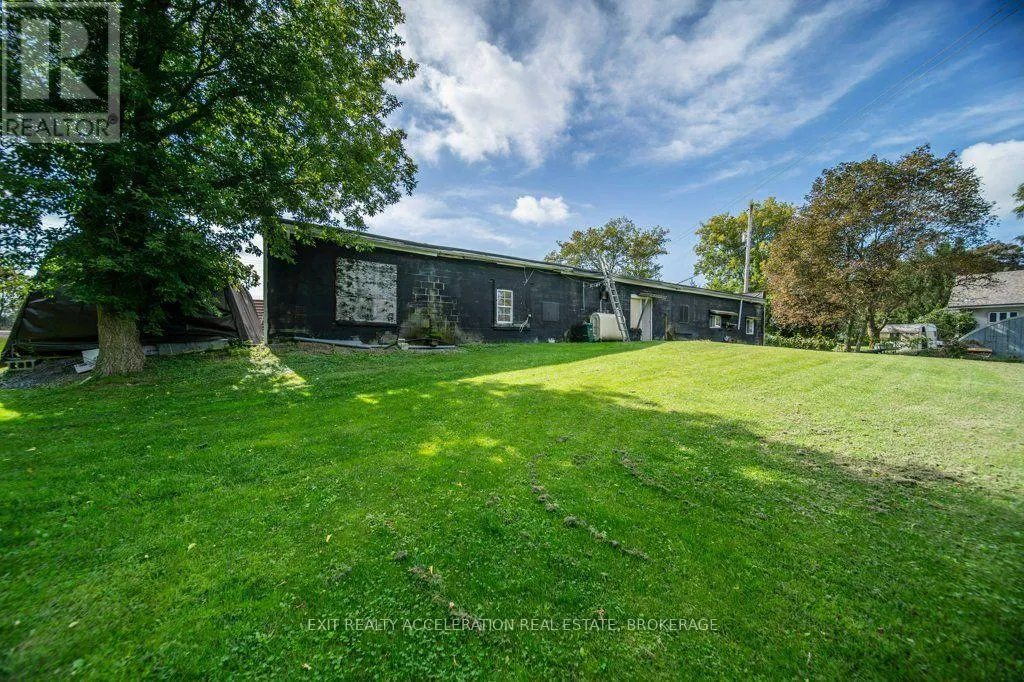 6715 COUNTY RD 2