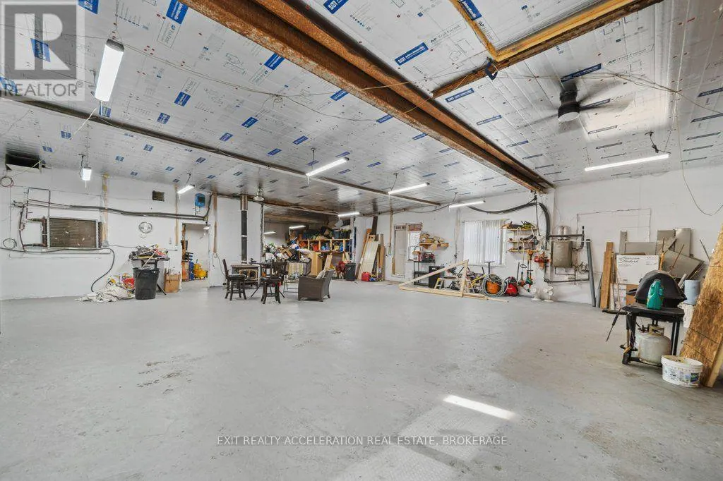 6715 COUNTY RD 2