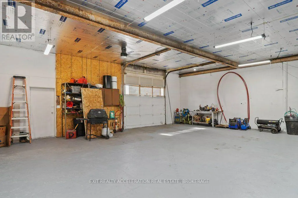 6715 COUNTY RD 2