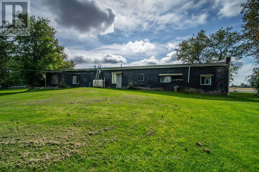 6715 COUNTY RD 2